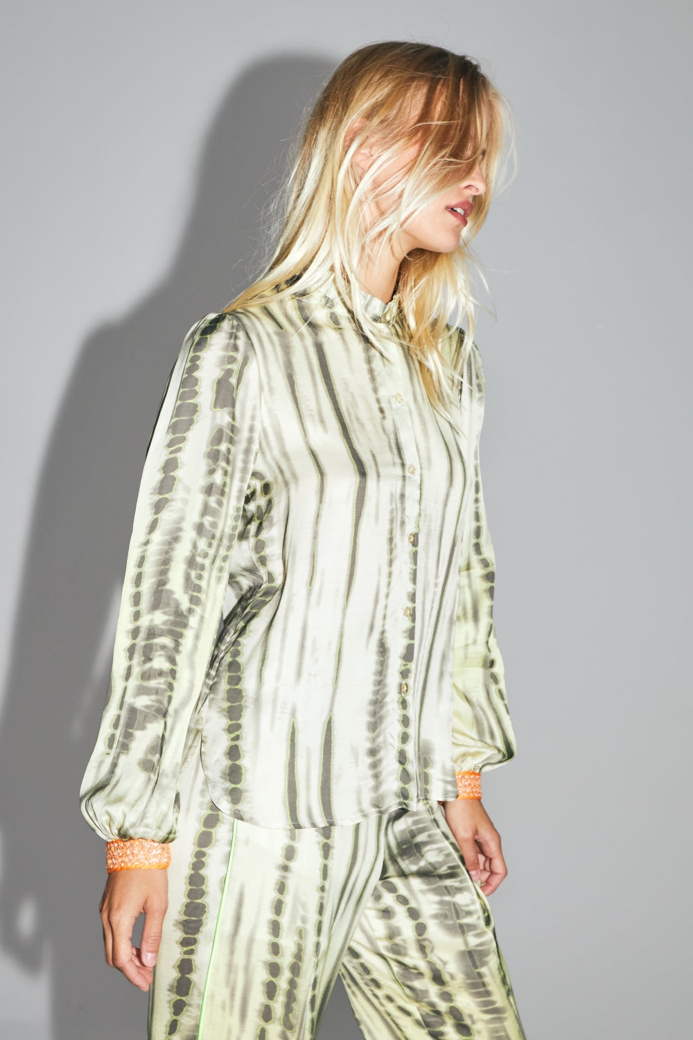 La Chemise Darline Imprimé Classy Tie And Dye Fabriquée En Italie