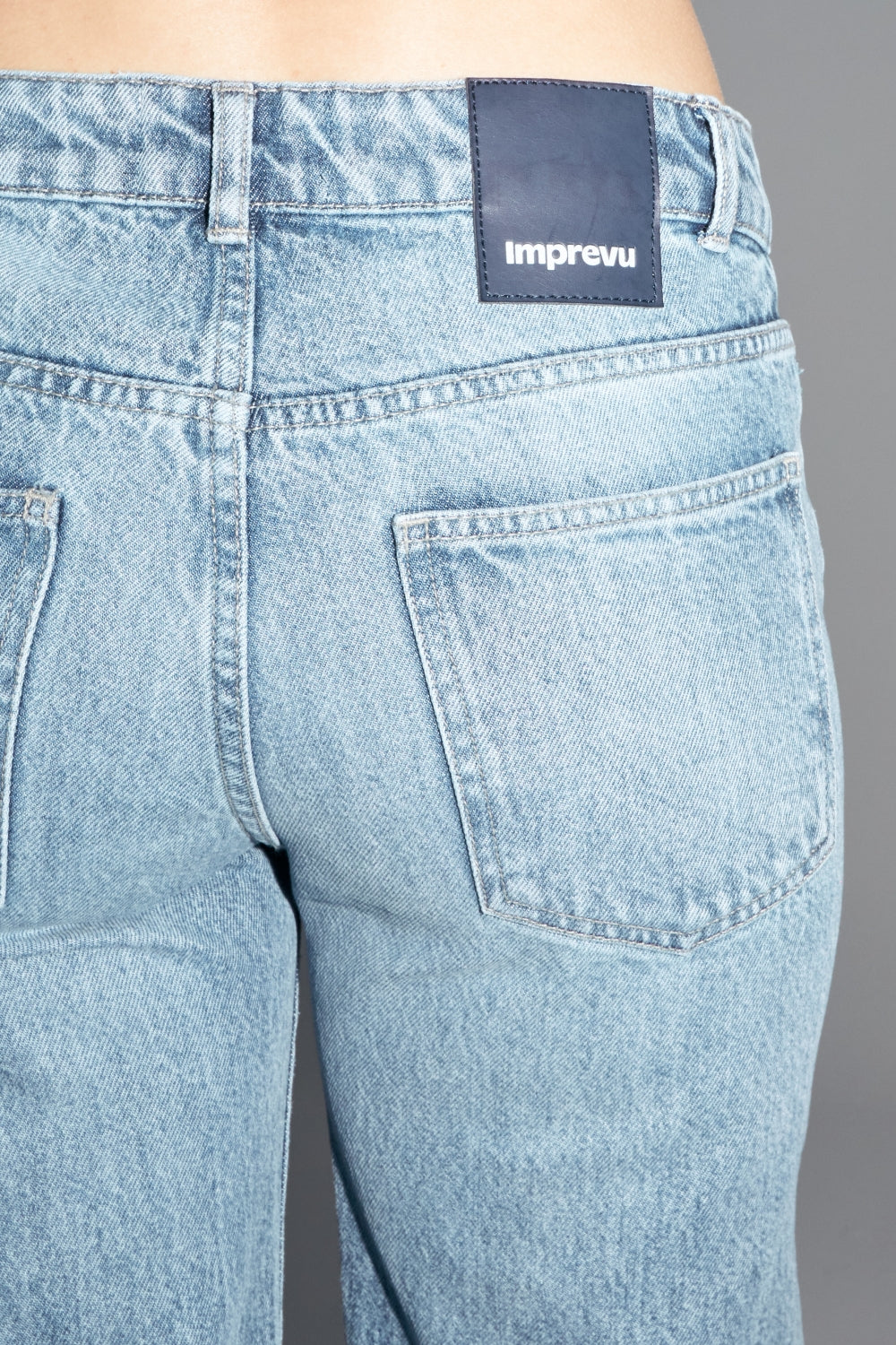 Le Denim Kate Straight Blue Fabriqué Au Portugal