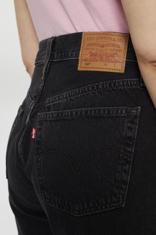Levis Mid Thigh Short Lunar Black