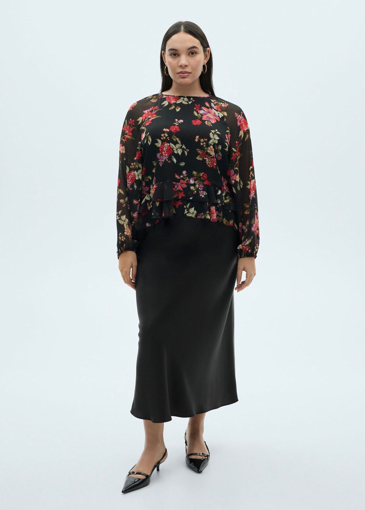 Blusa Estampada de Flores con Volantes - Black
