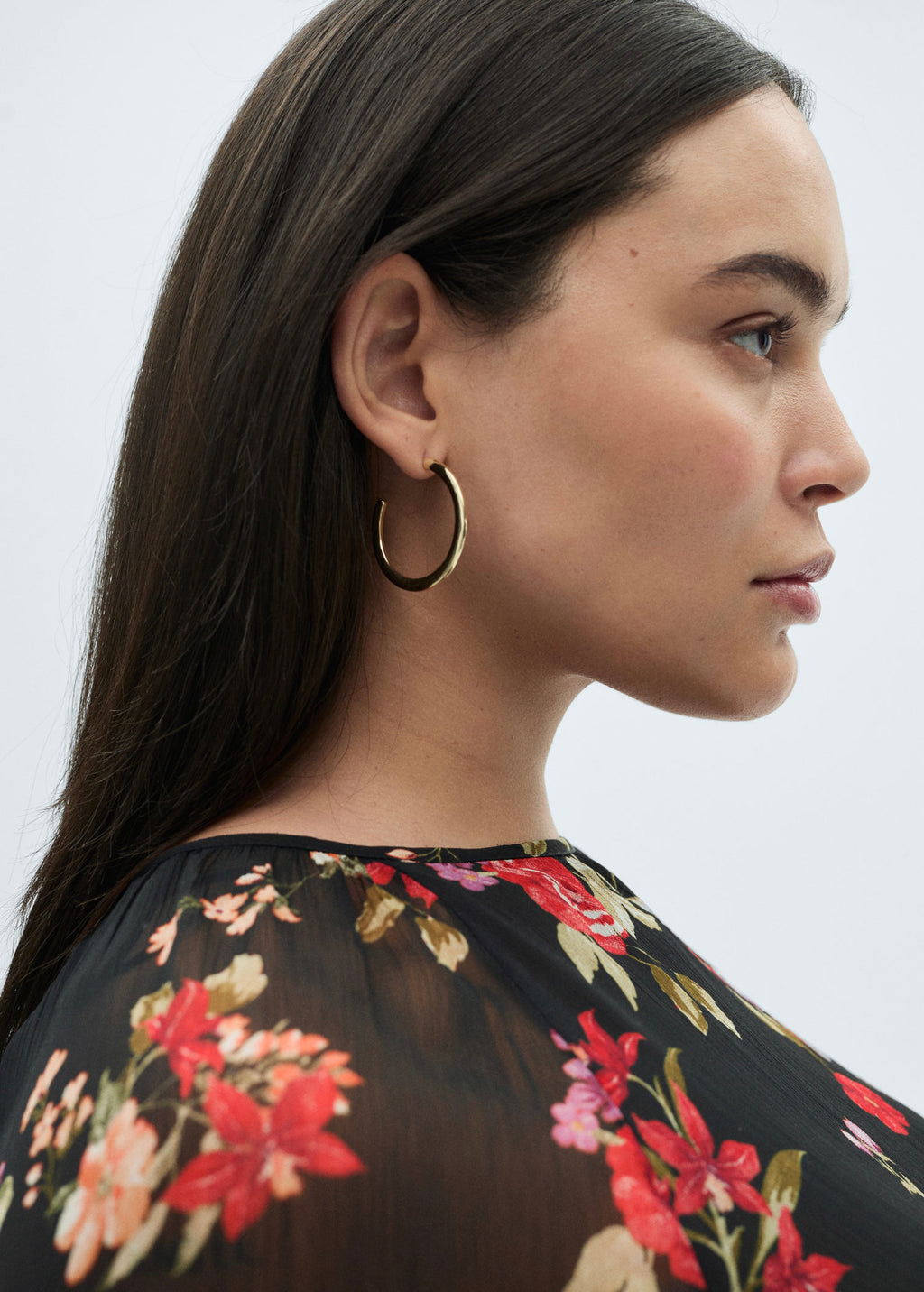 Blusa Estampada de Flores con Volantes - Black