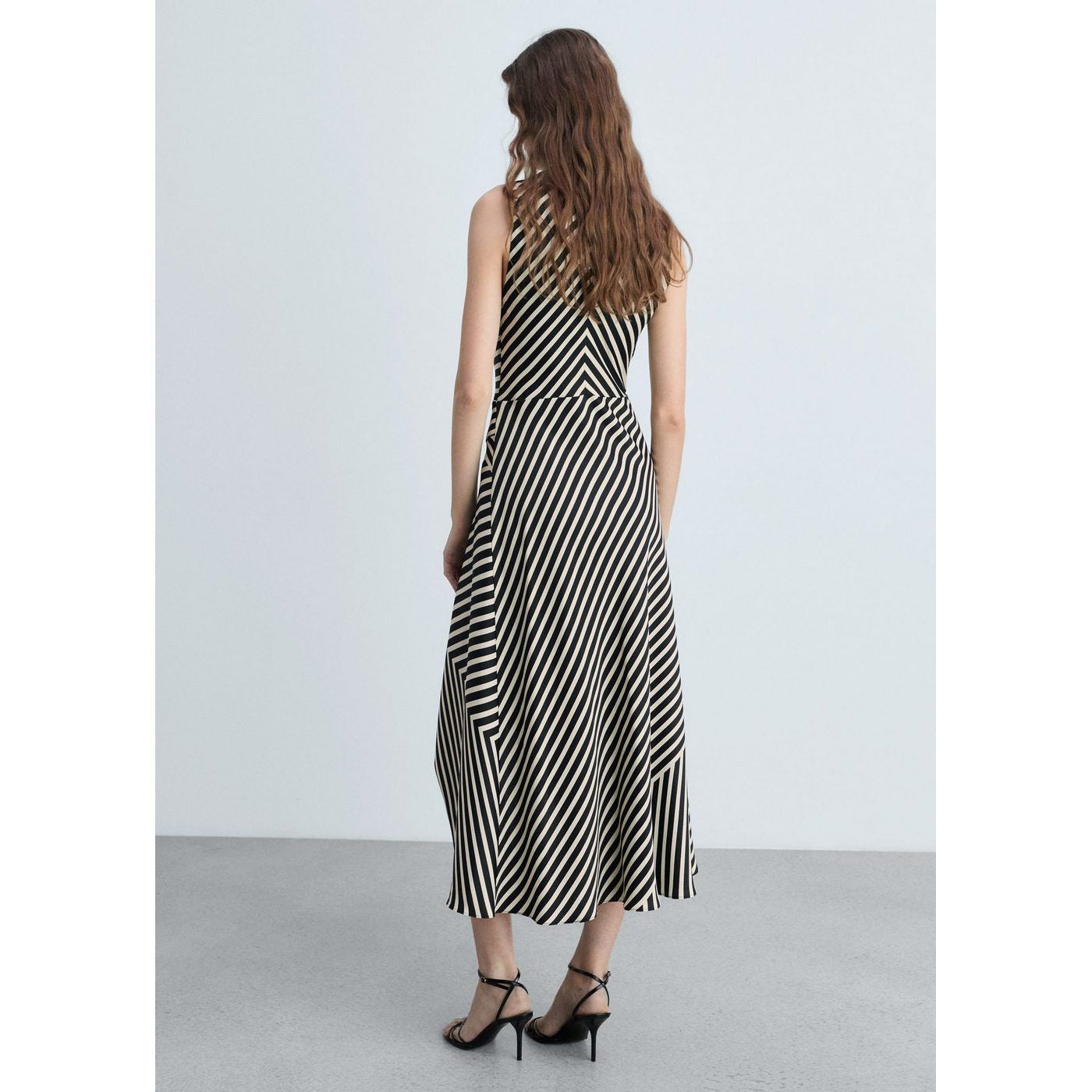 Robe Dunia - Black