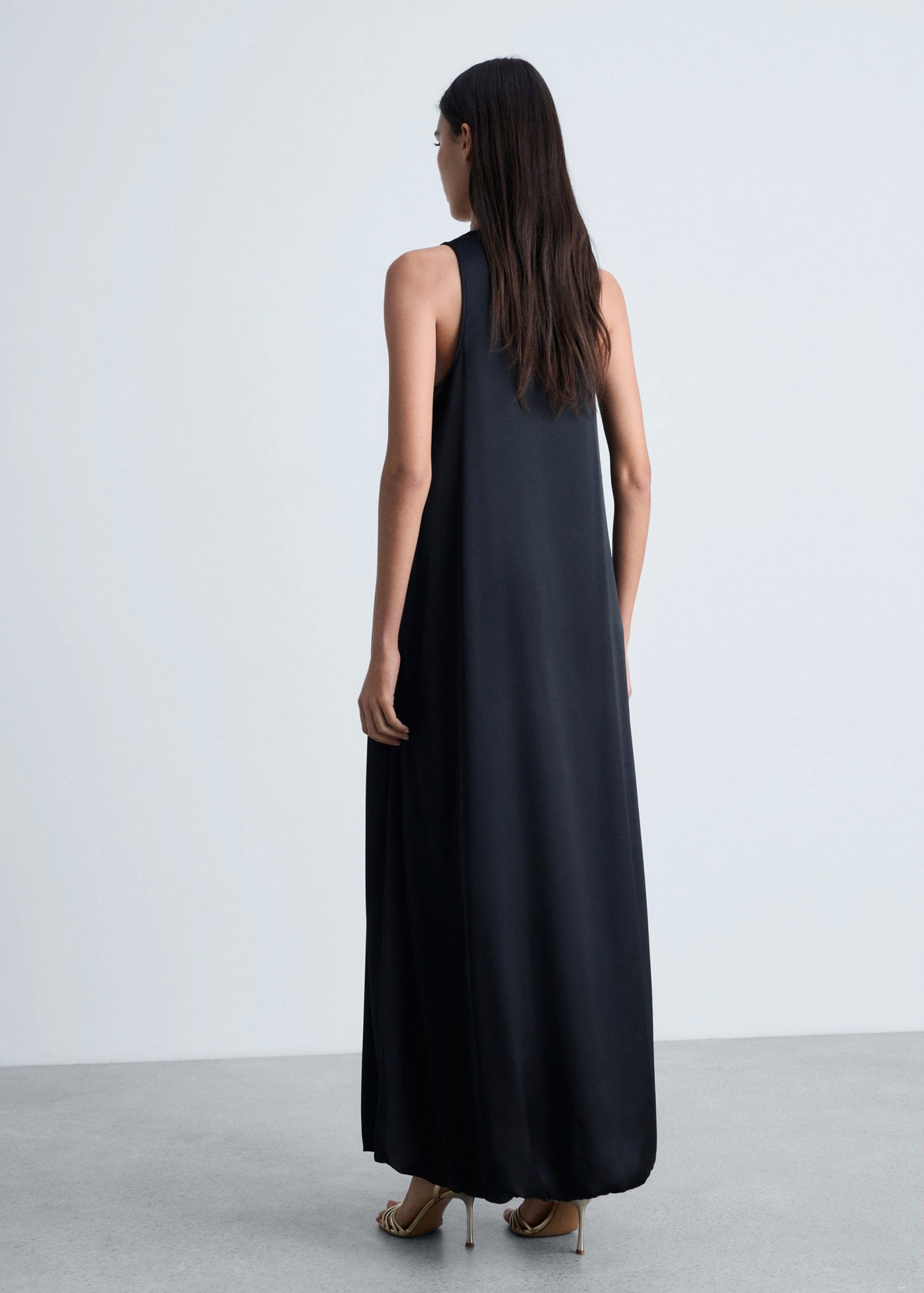 Robe Satinée Maxi-Fleur