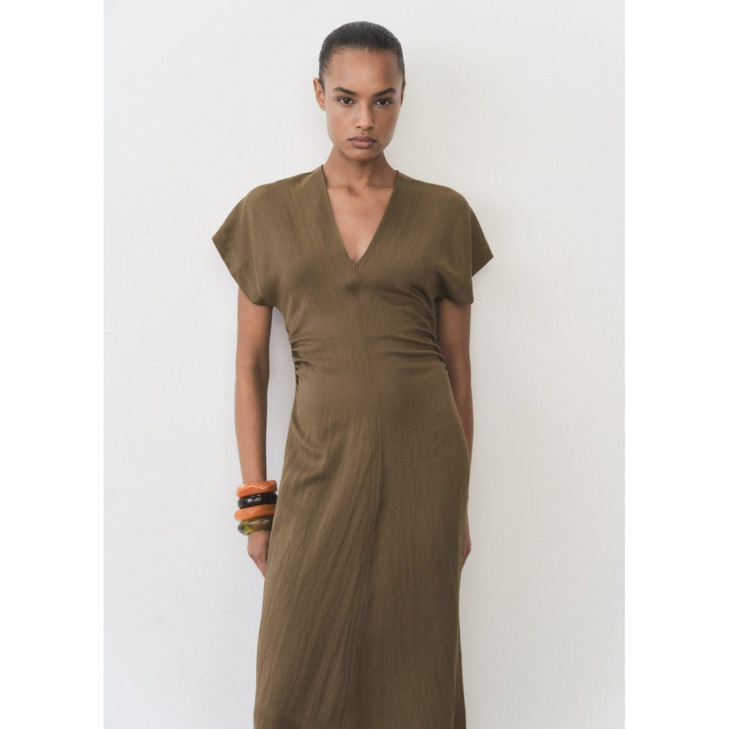 Dress Broom - Medium Brown