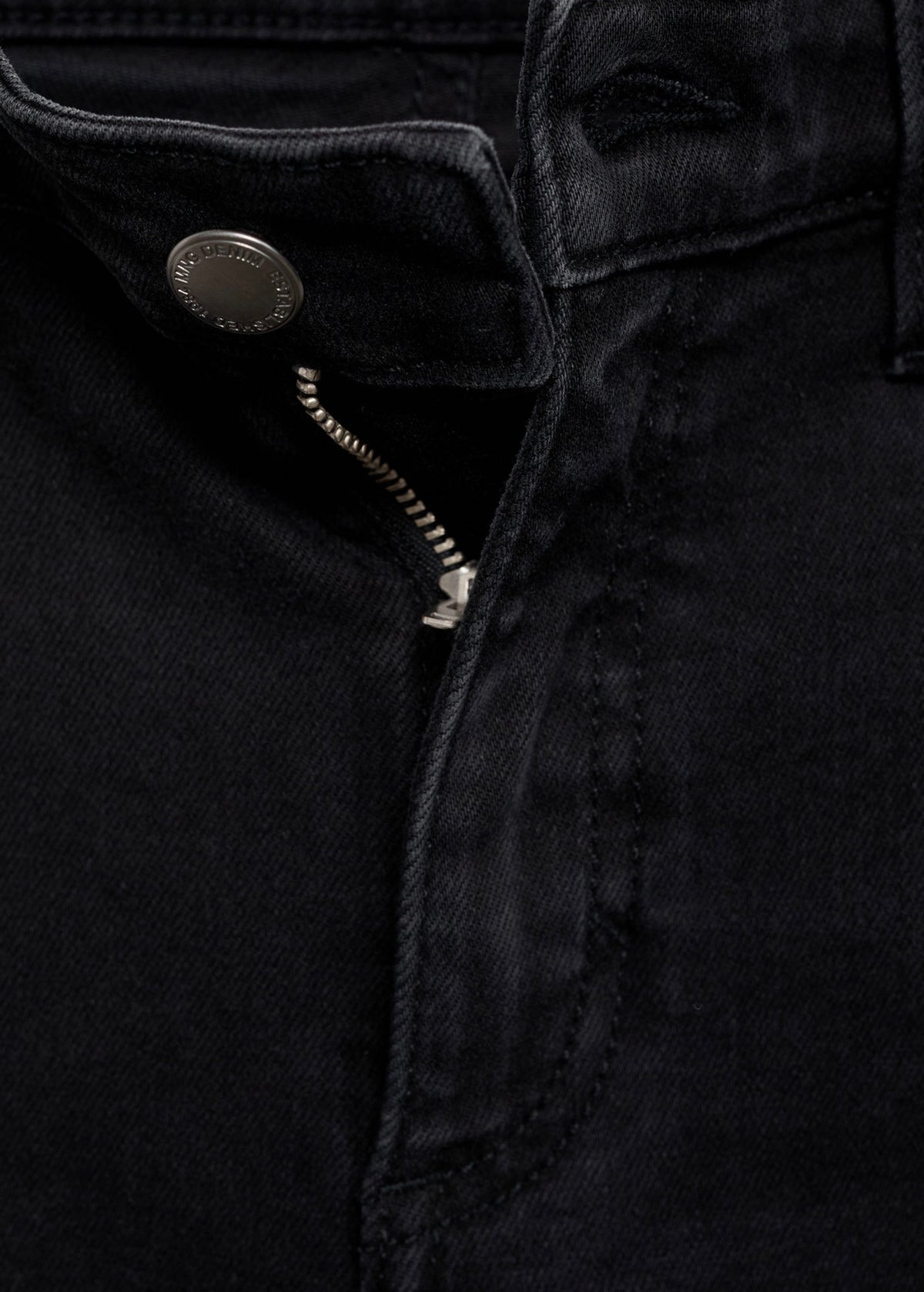 Vaquero Skinny Tiro Medio - Black Denim