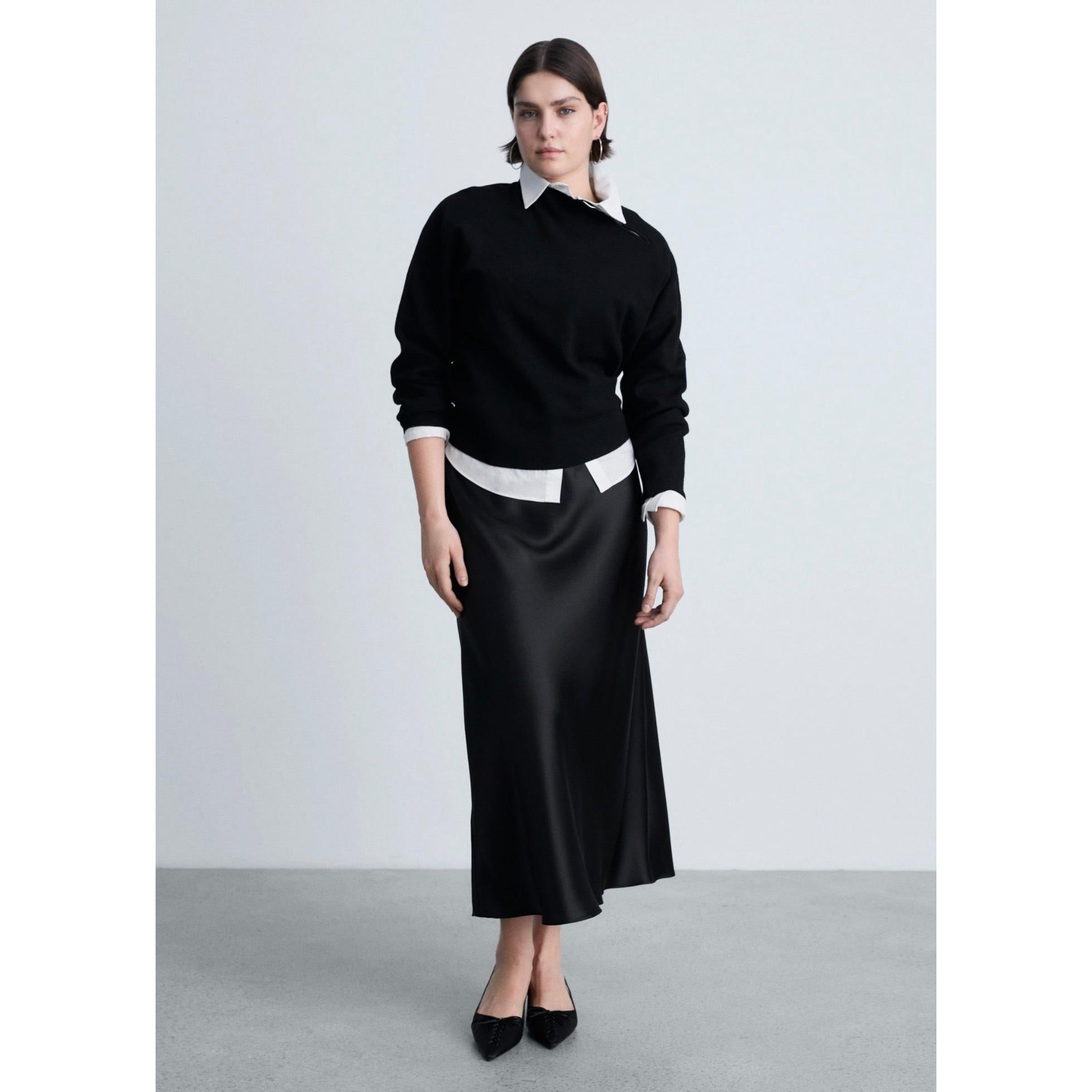 High-Neck Zip Pullover - Black