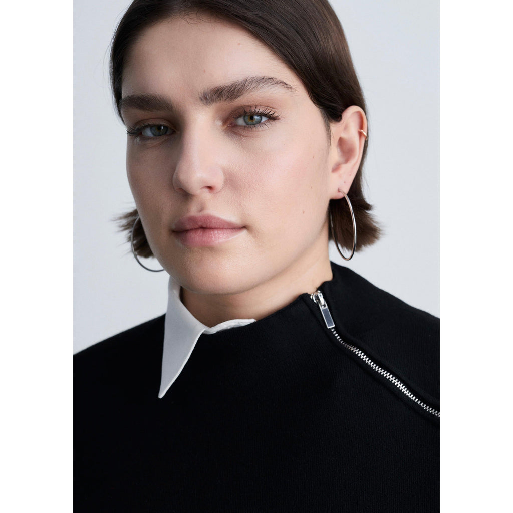 High-Neck Zip Pullover - Black