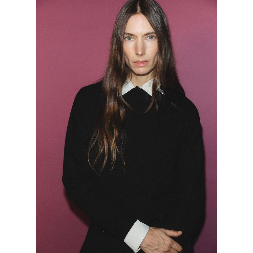 High-Neck Zip Pullover - Black