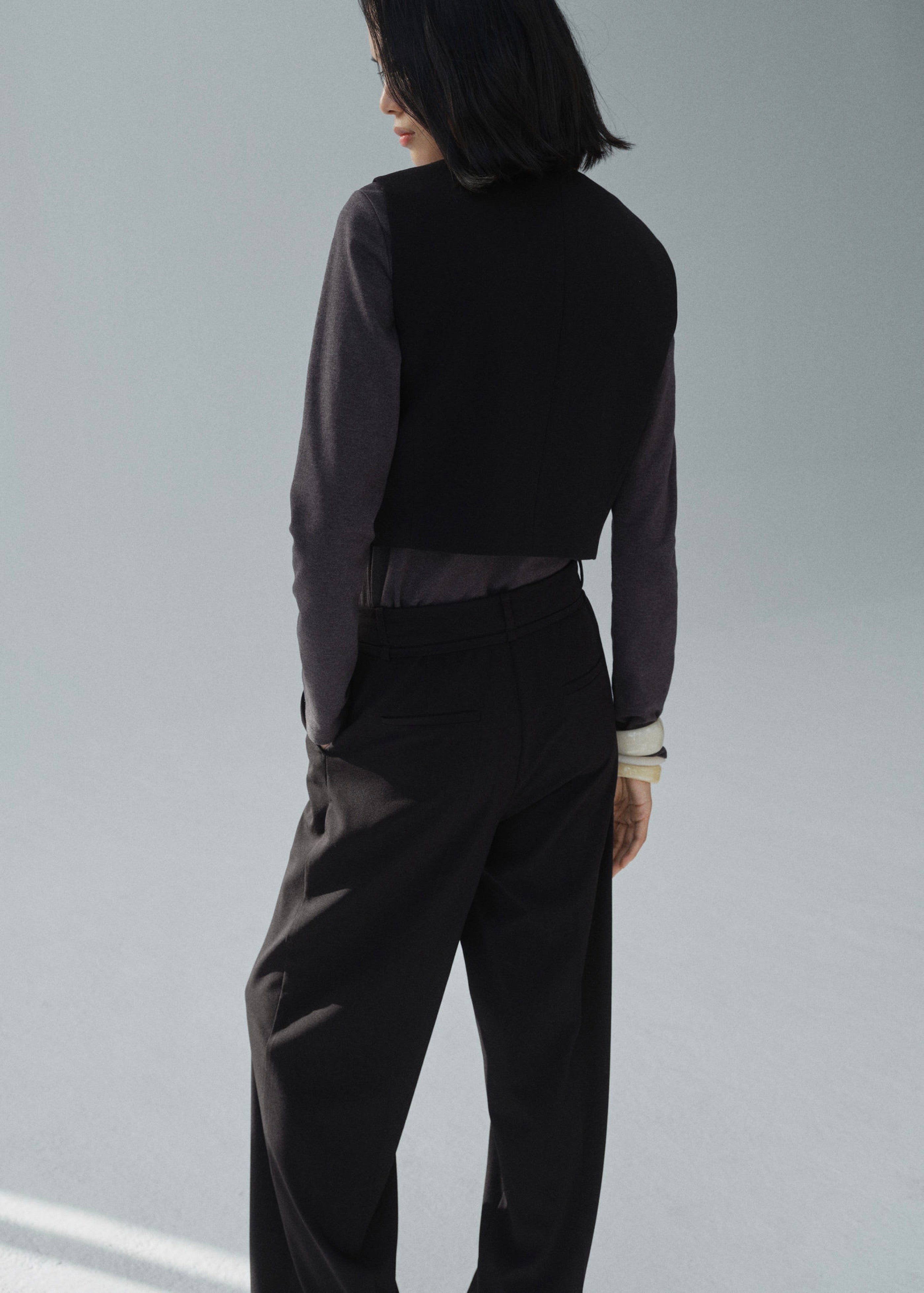 Button-Down Suit Vest - Black