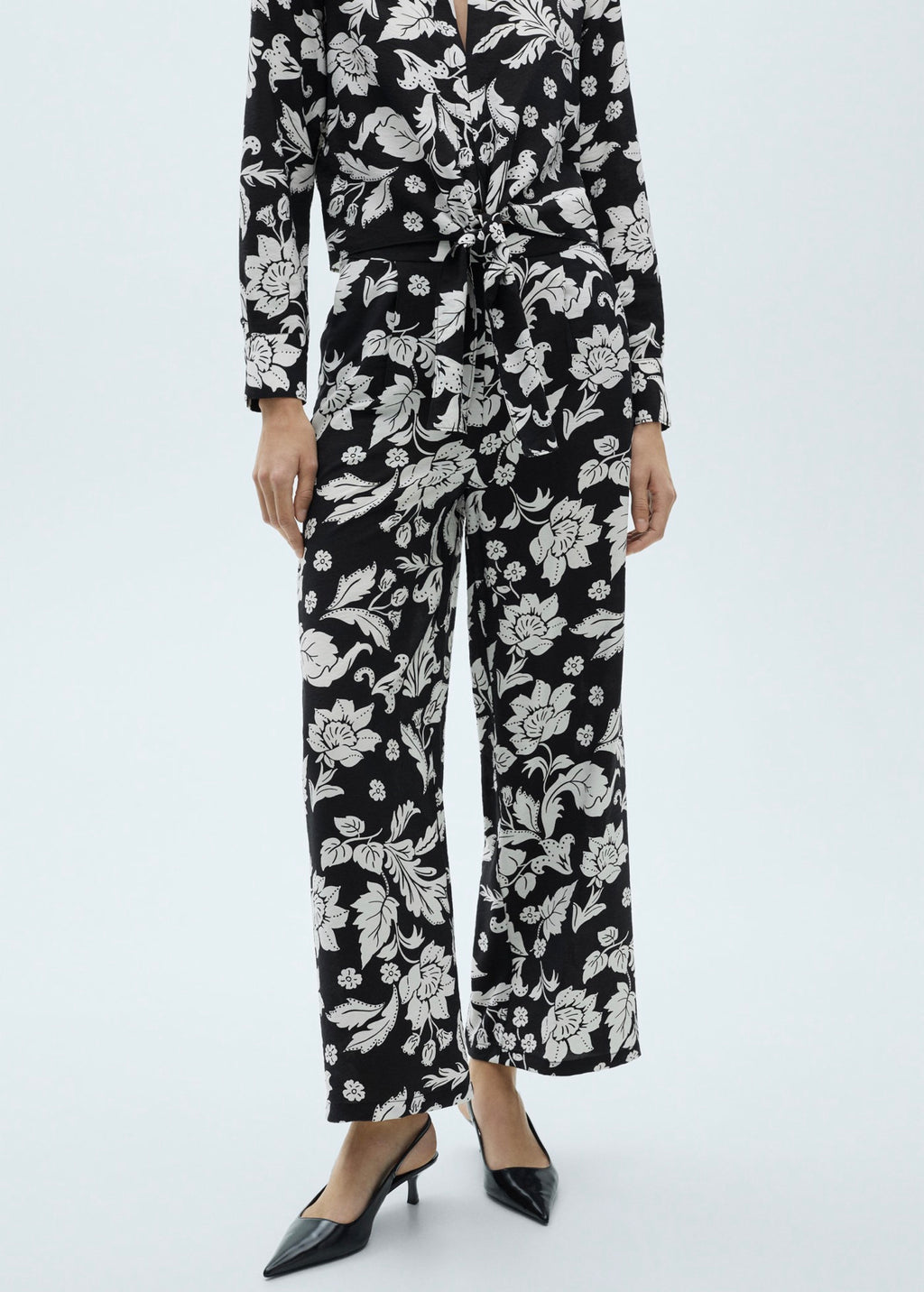 Floral Print Straight-Leg Trousers