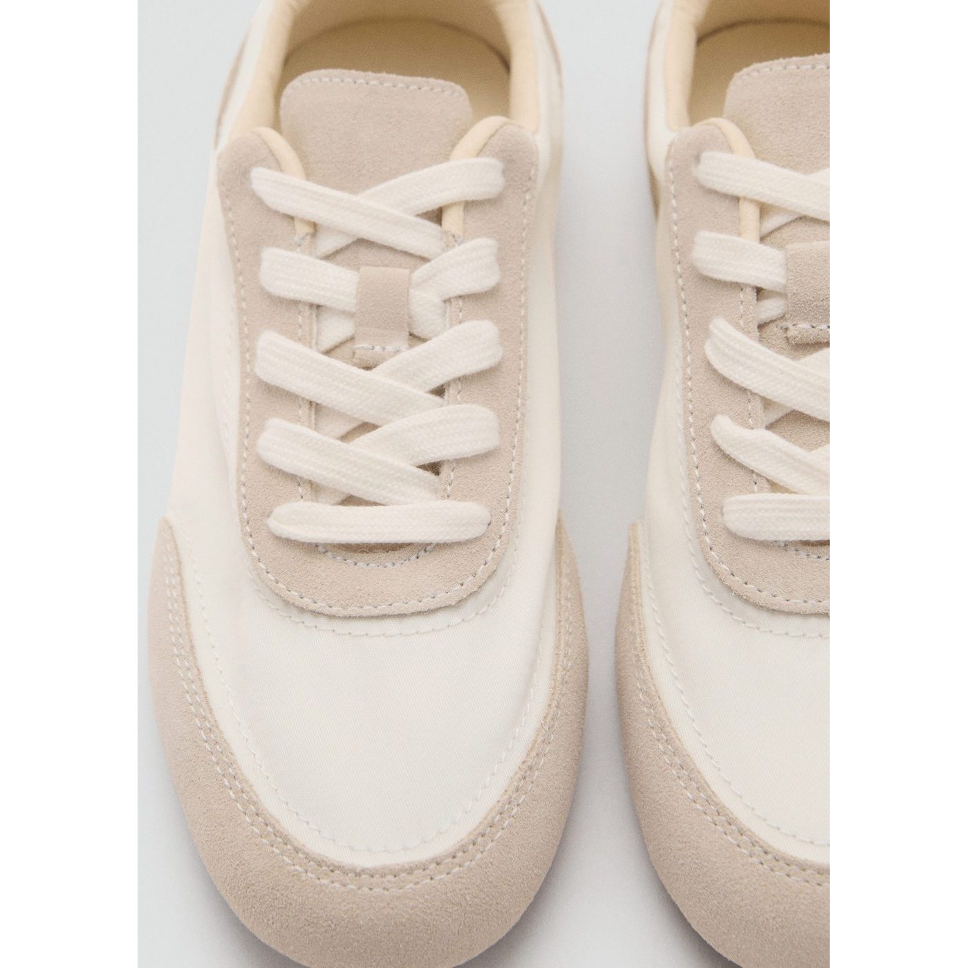 Baskets Flat - White