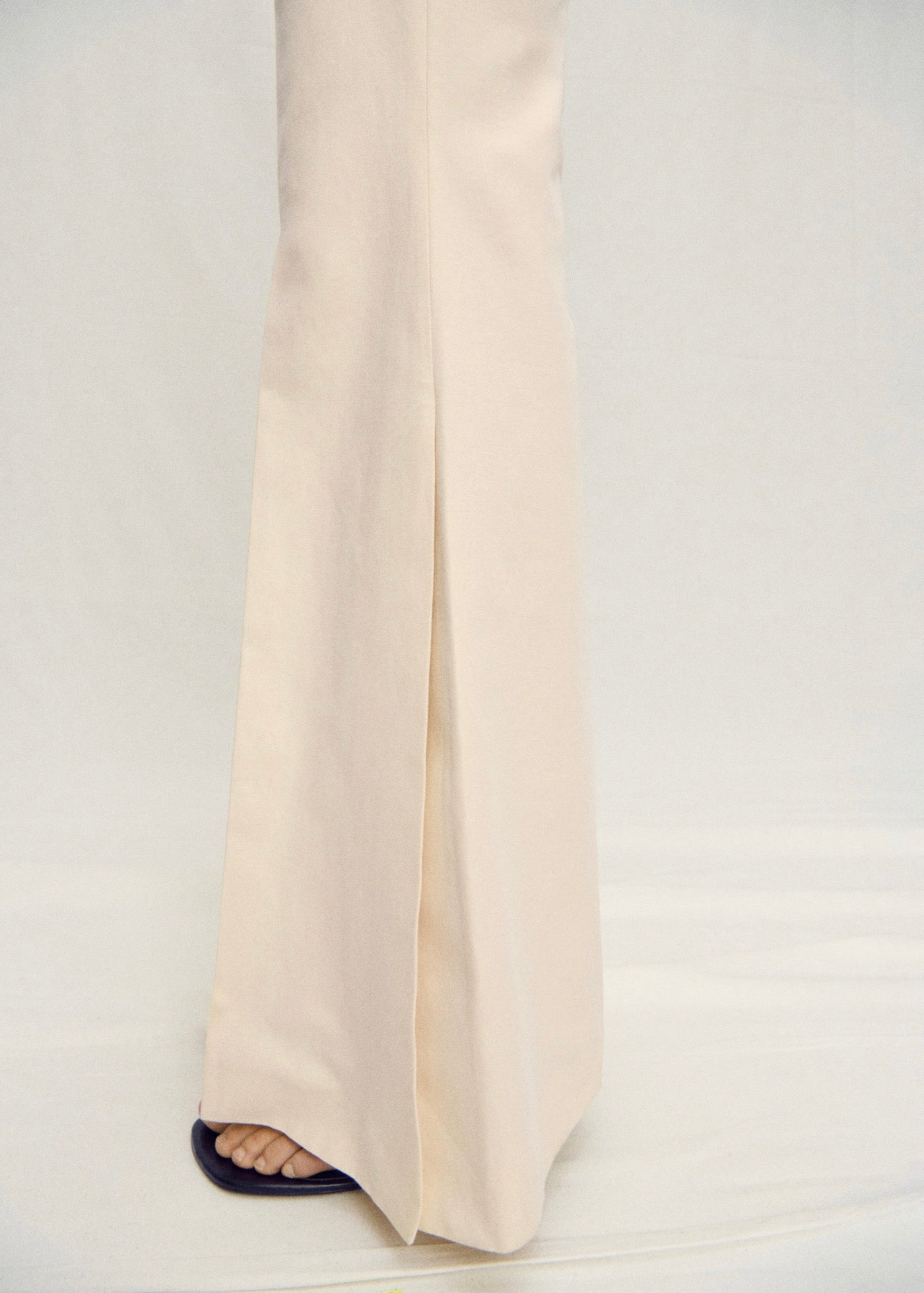 Pantalon De Costume Évasé En Lin Mélangé