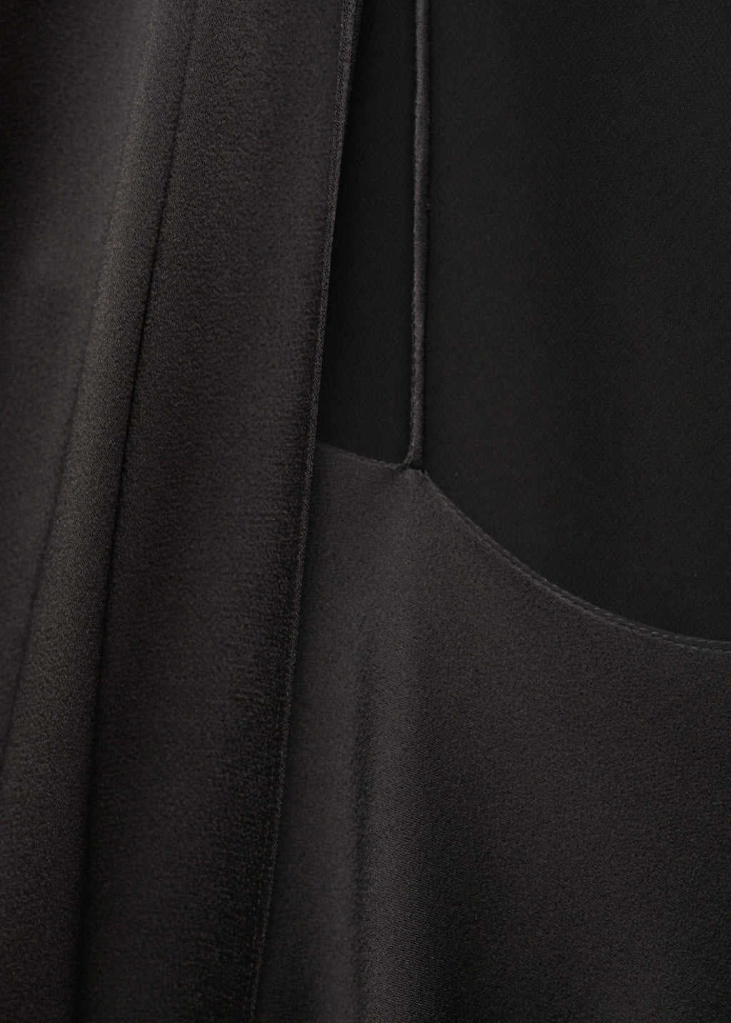 Robe Asymétrique Col