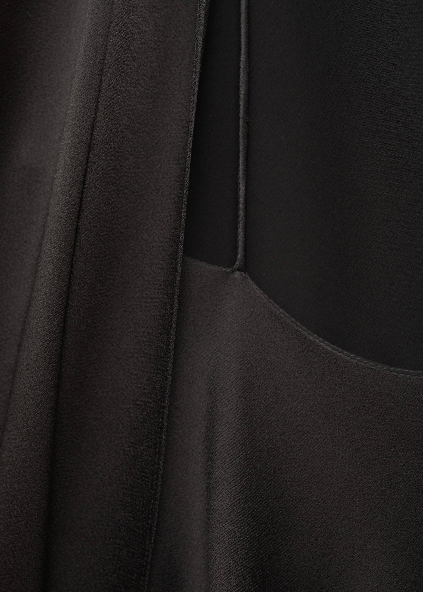 Robe Asymétrique Col