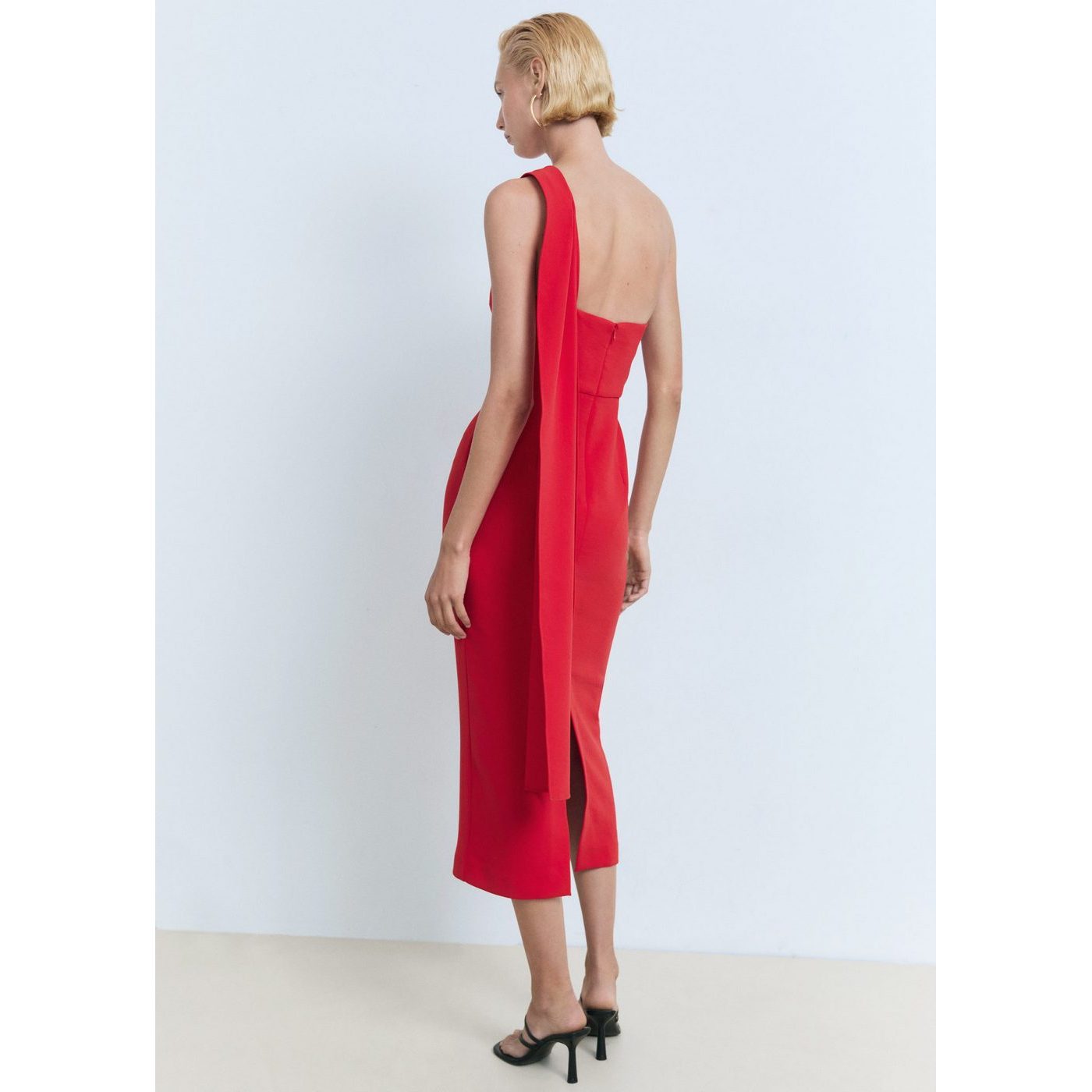 Robe Irea - Red