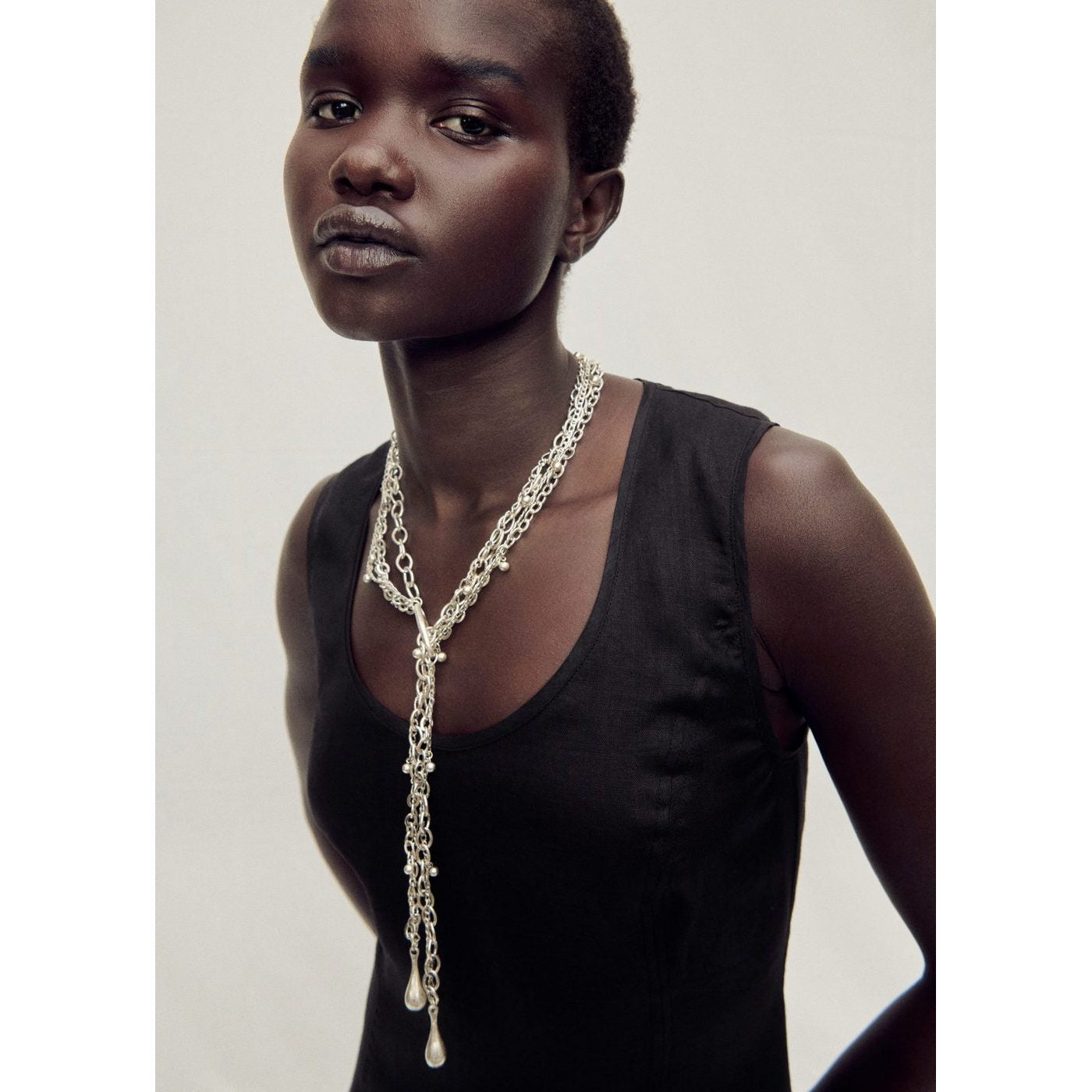 Robe Jana - Black