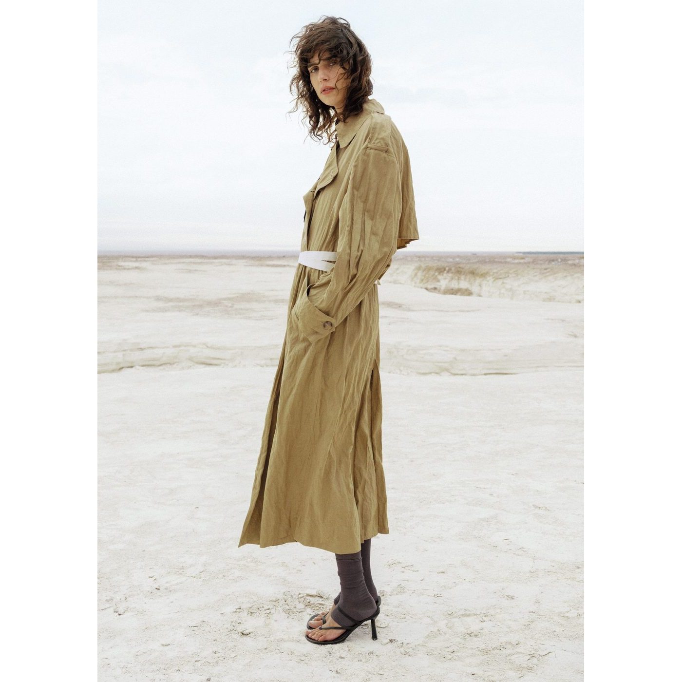 Trench Coat Cherry - Medium Brown