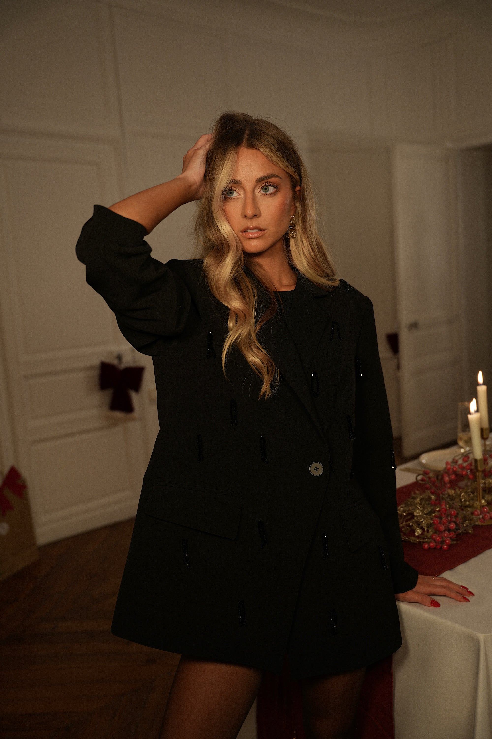 Loana Black - Premium Beaded Blazer
