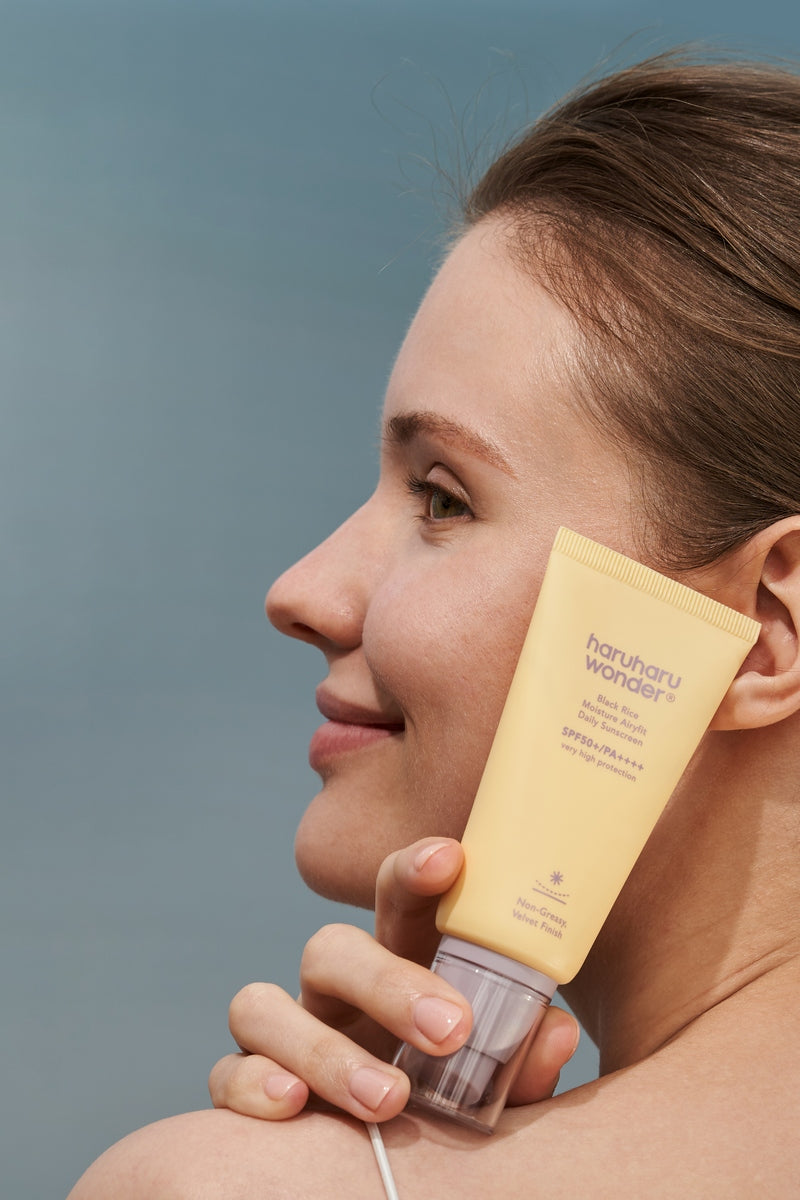 Haru Haru - Wonder Black Rice Moisture Airyfit Daily Sunscreen Spf+/Pa++++