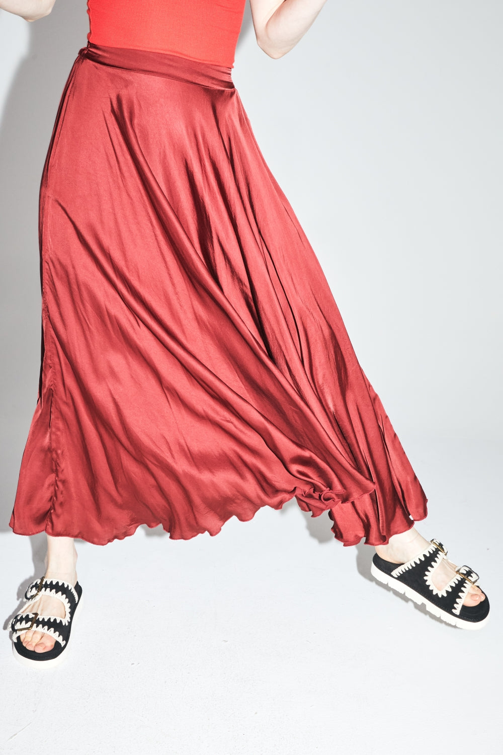 La Jupe Maxi Kelly En Viscose Satinée Merlot