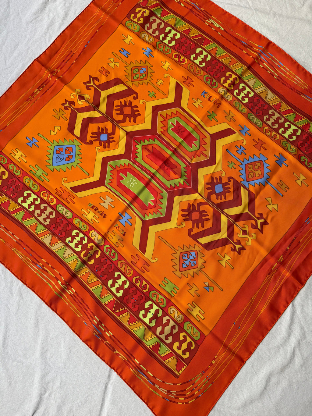Bufanda Hermès – Modelo Kilim