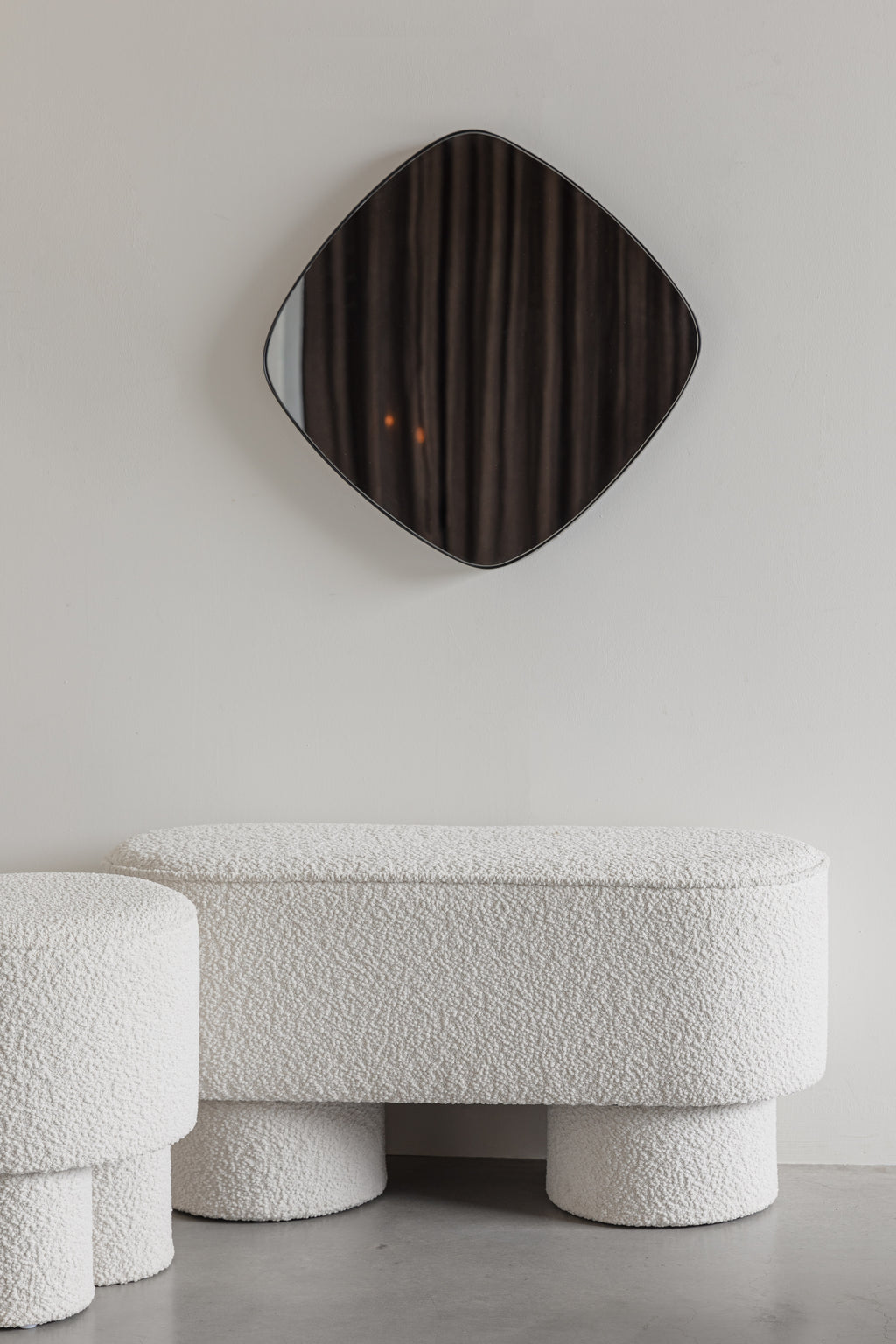 Mila - Mirror - Metal - Black