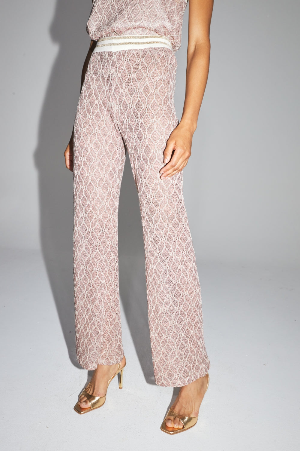 The Edwin Geo Knit Openwork Trousers Gold Burgundy