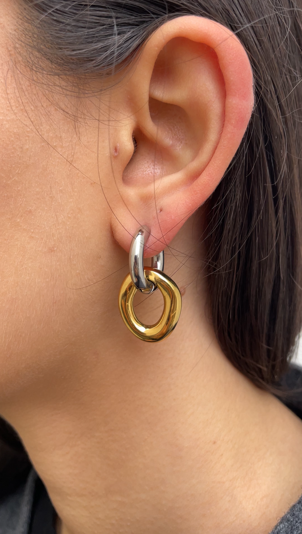 Boucles D'Oreilles Oval X Hoops