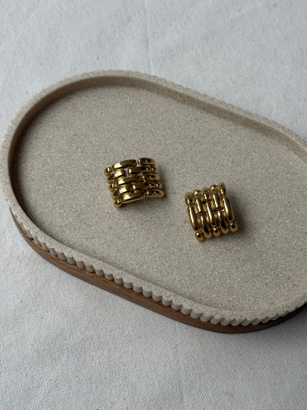 Boucles D’Oreilles Givenchy Vintage - Maillons Tressés Dorés
