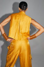 The Nina Shirt In Shiny Ocher Linen