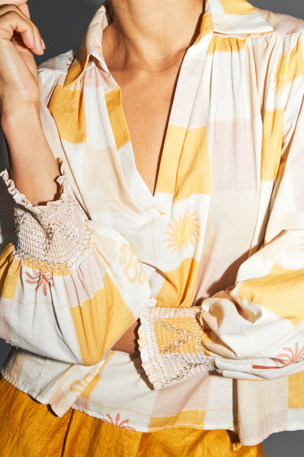 La Chemise Nadia En Coton Imprimé Helios Fabriquée En Italie