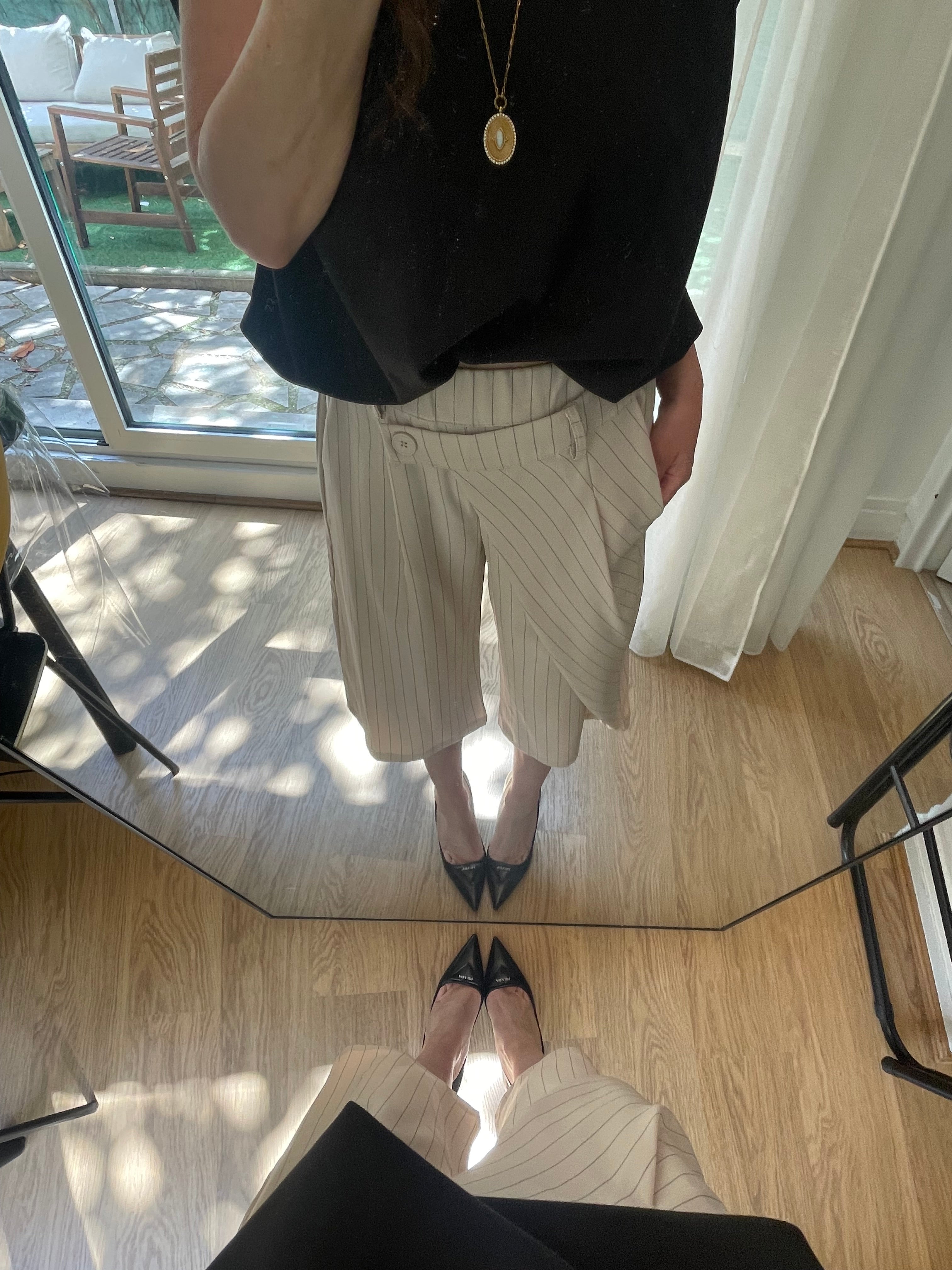 Bermudas Mina - Negro