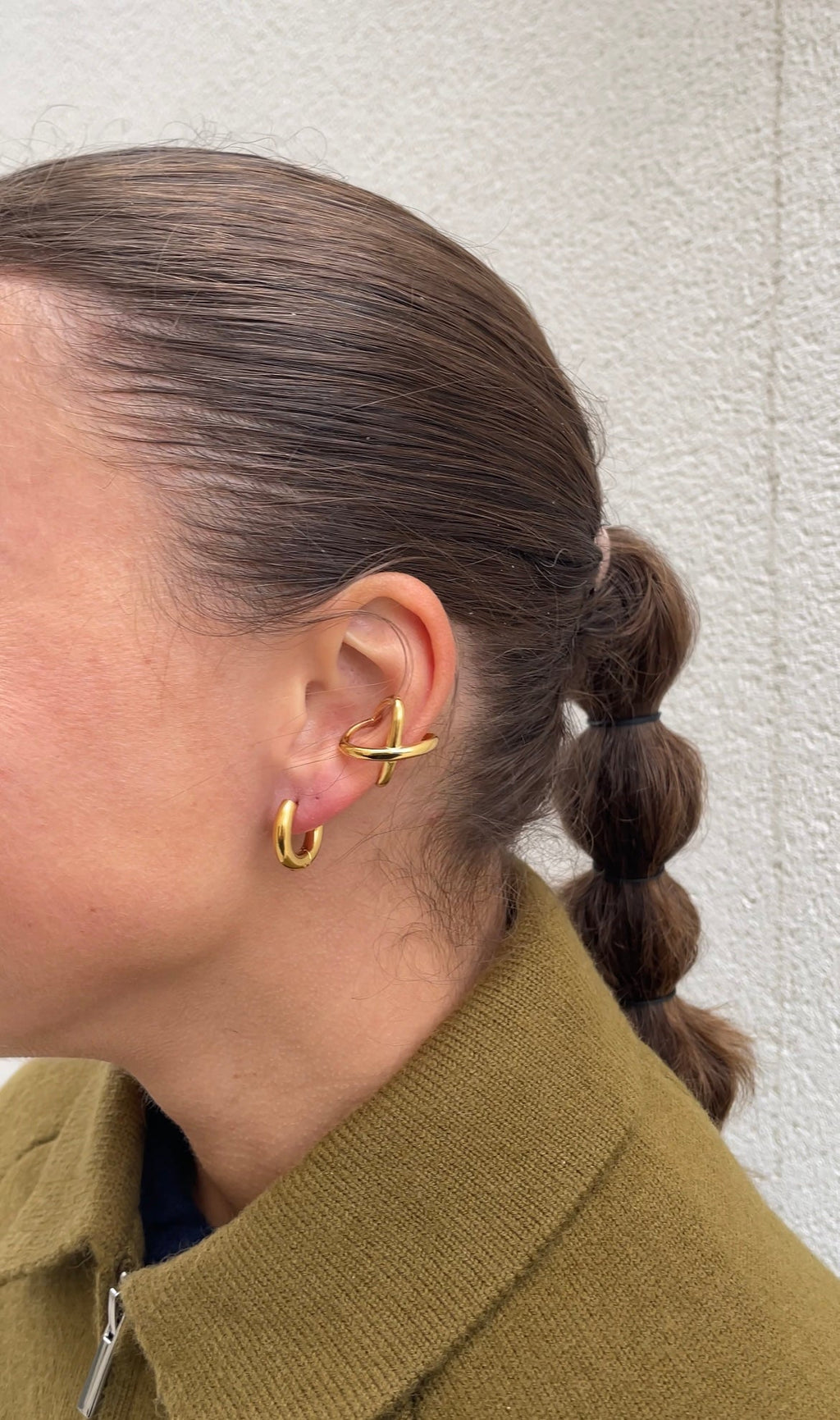 Cross ear cuff