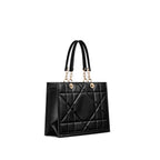 Dior - Essential Medium Tote Bag - Women - Black