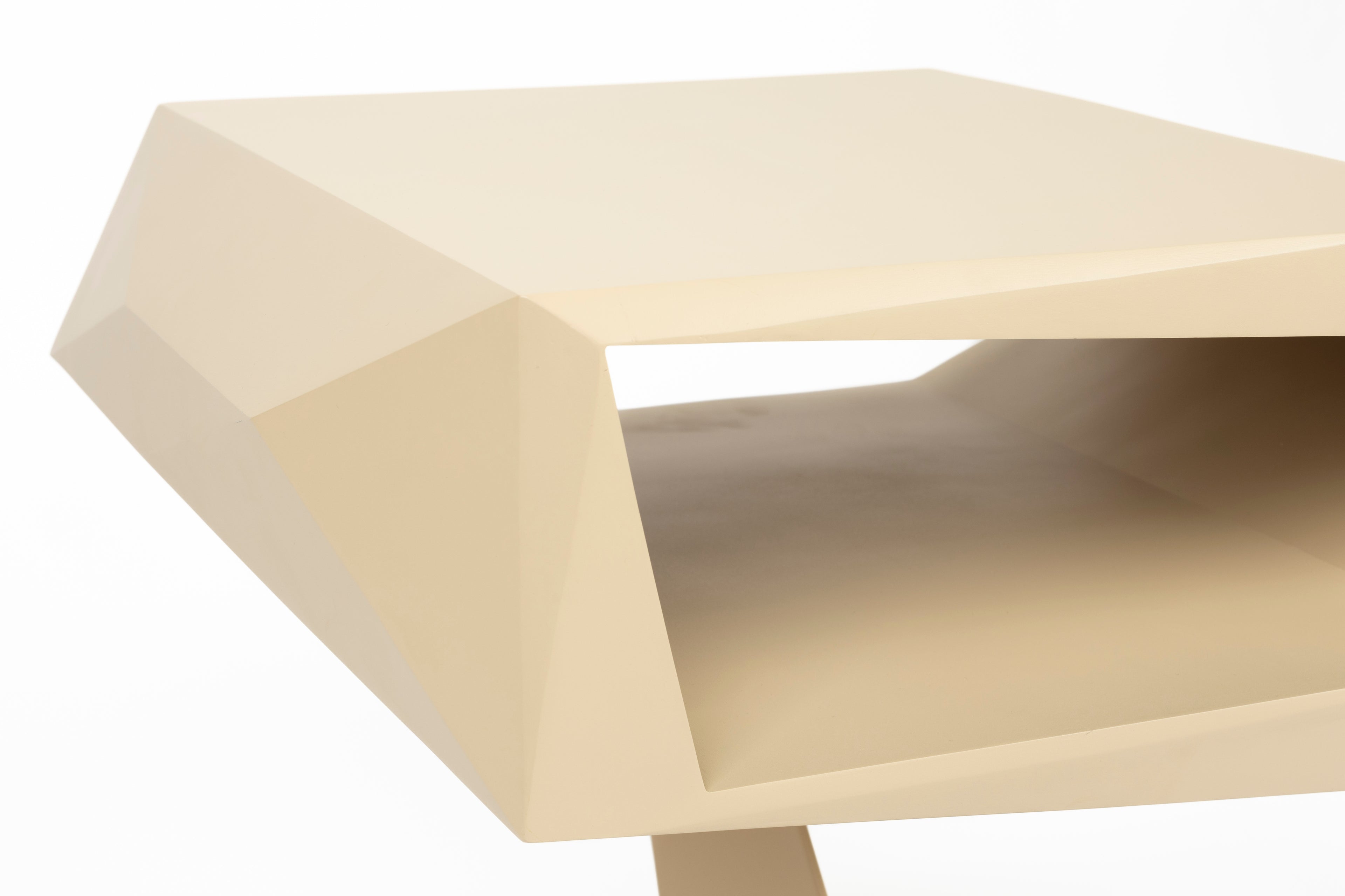 North - Side Table - Resin - Beige