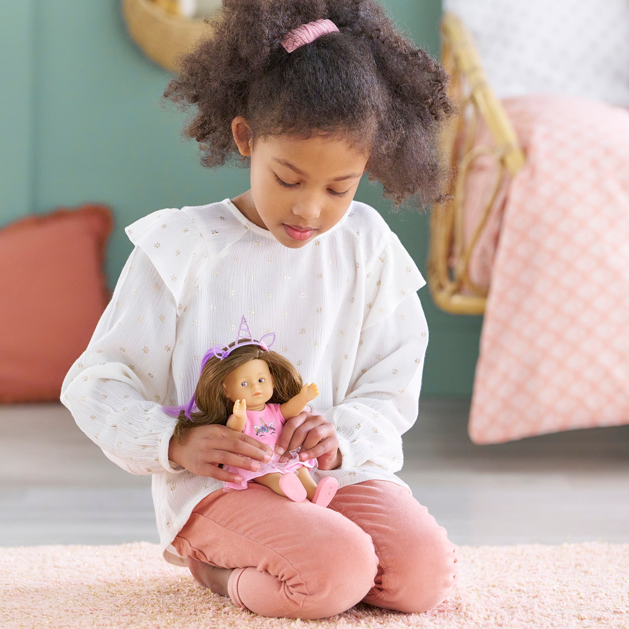 Estuche Muñeca Mini Corolline Romy Unicornio