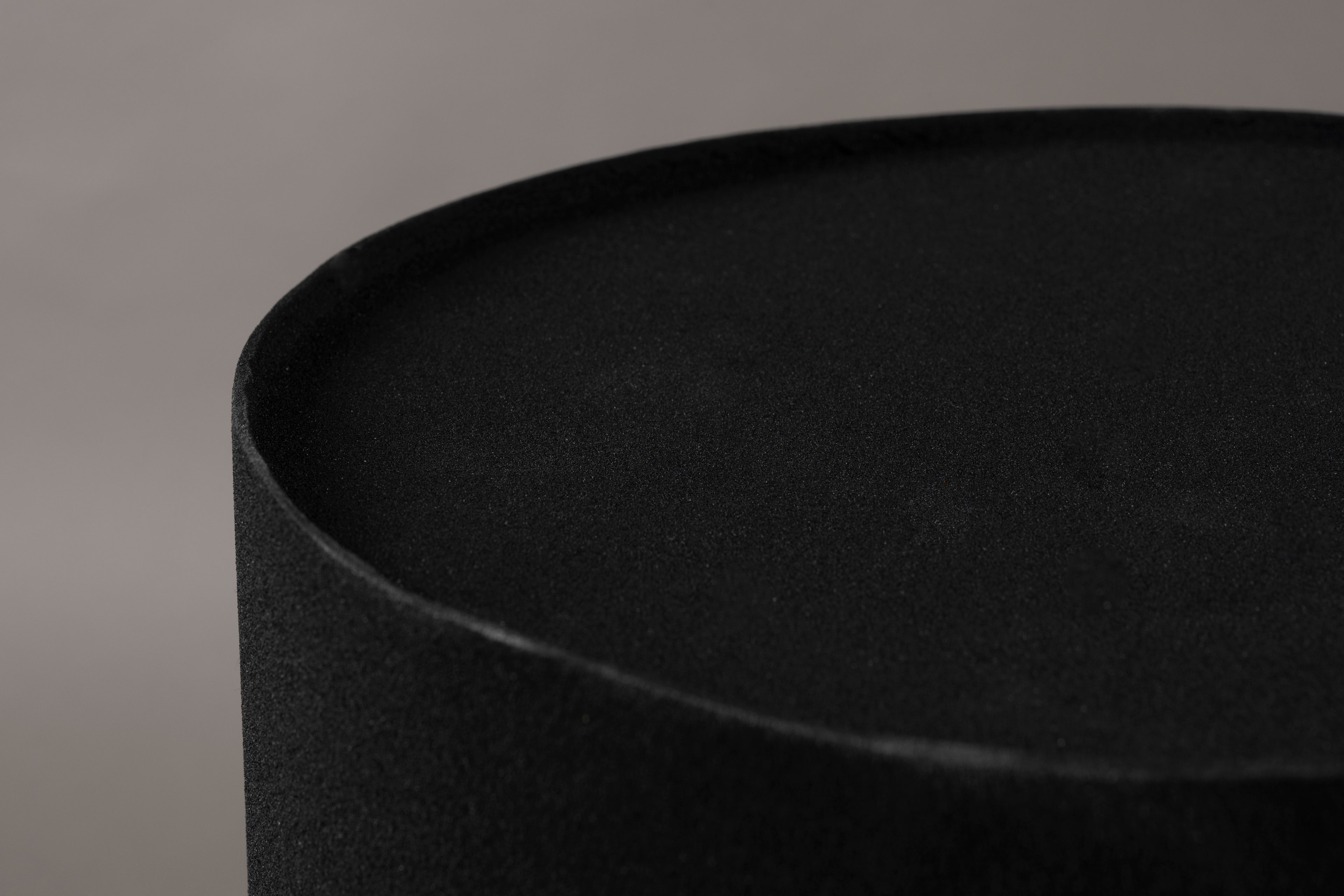 Sai - Side Table - Iron - Black