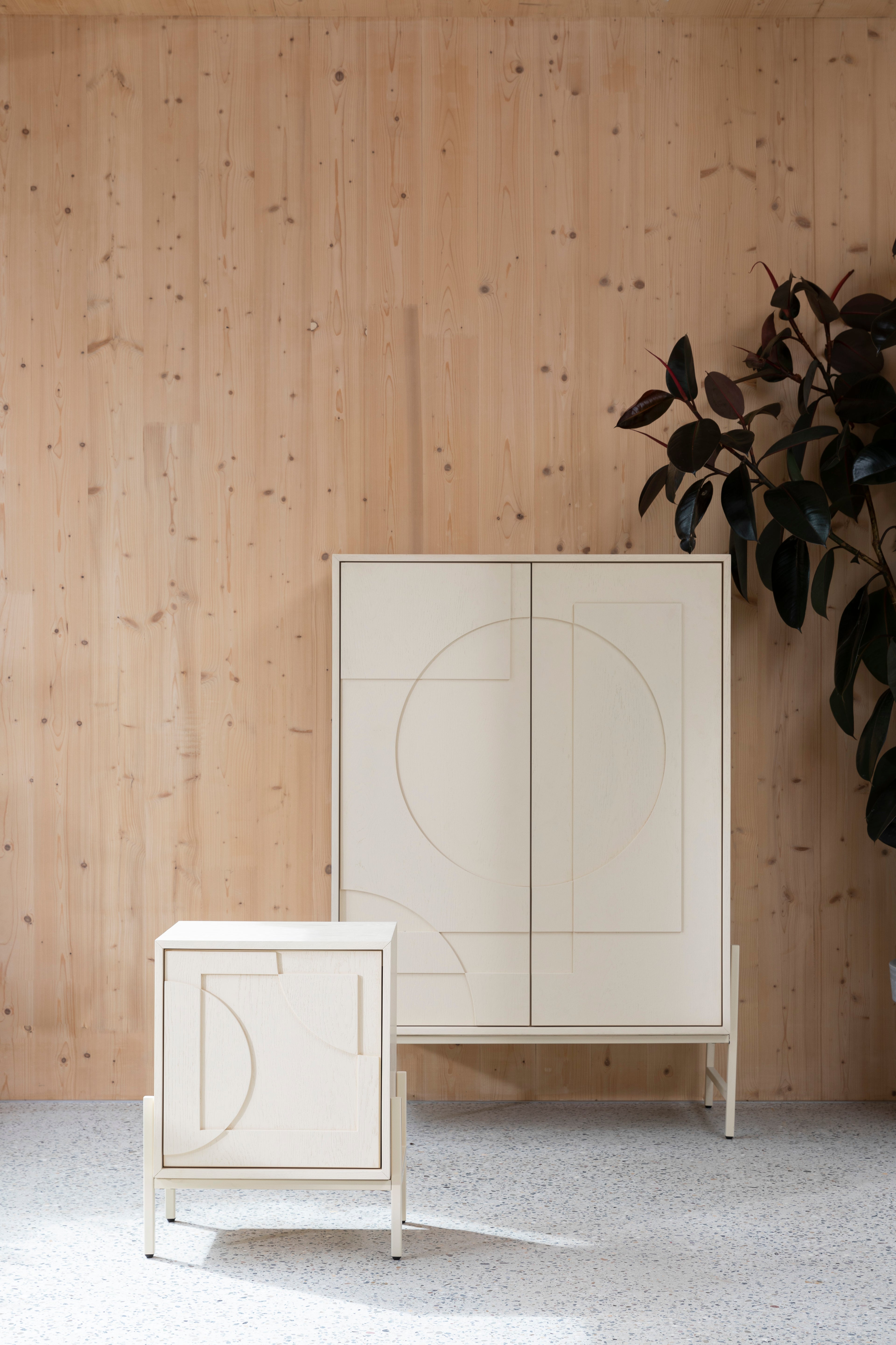 Faces - Side Table - Solid Oak - Beige