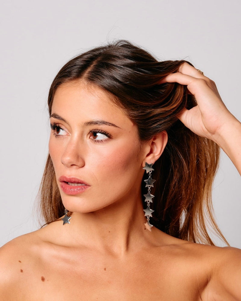 Estrellas Plateados Earrings