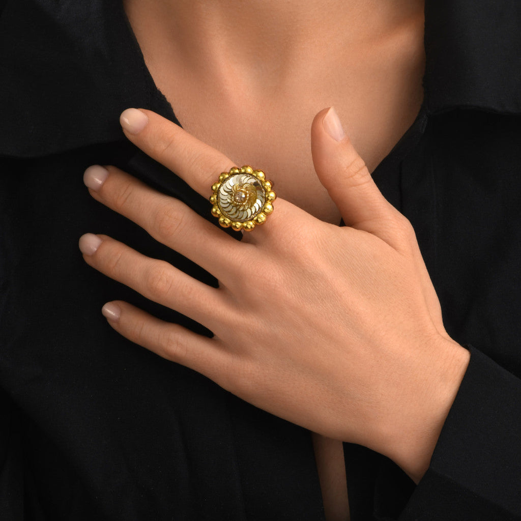 Angèle Round Ring – Gold