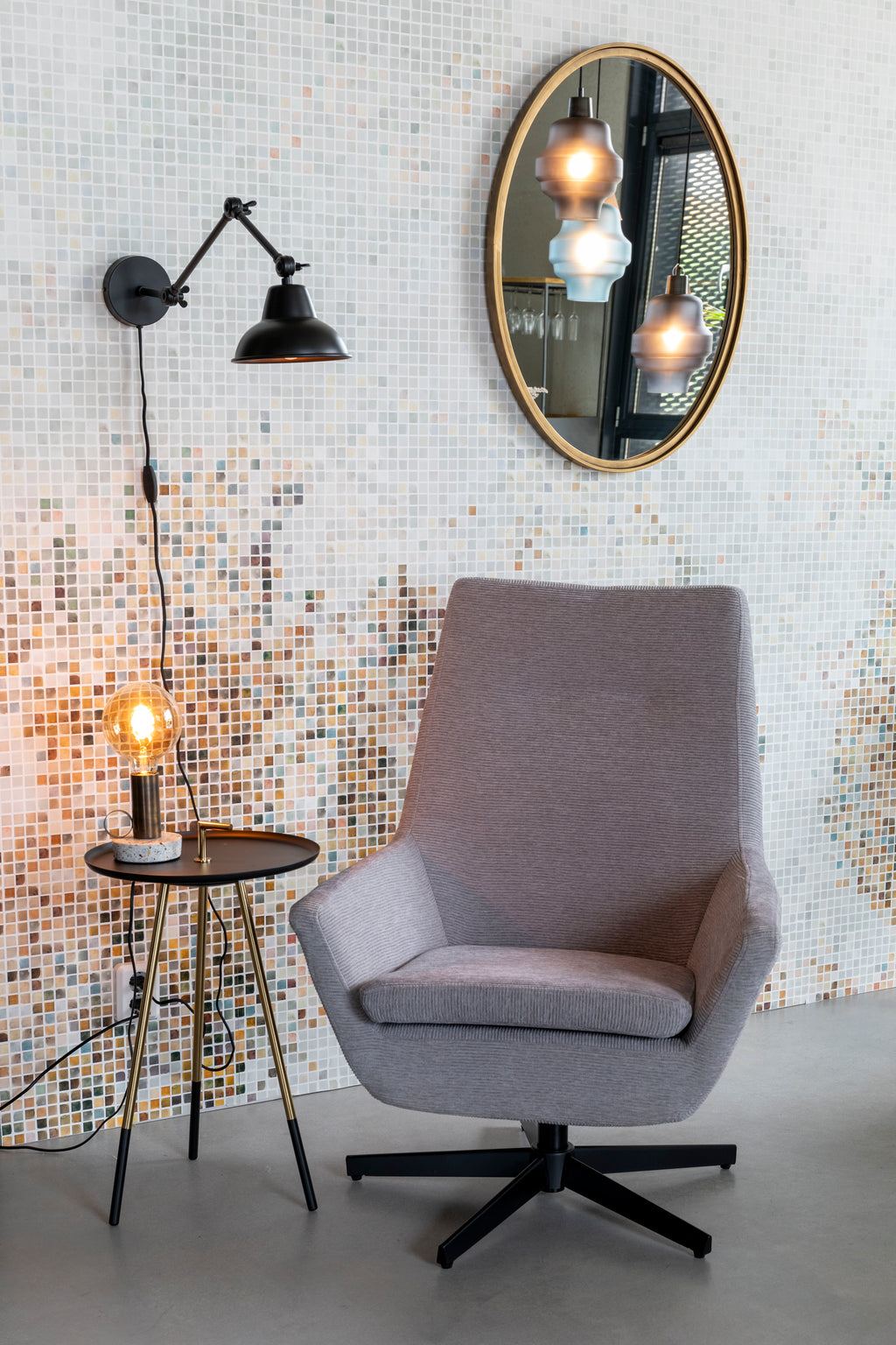 Xavi - Wall Light - Iron - Black
