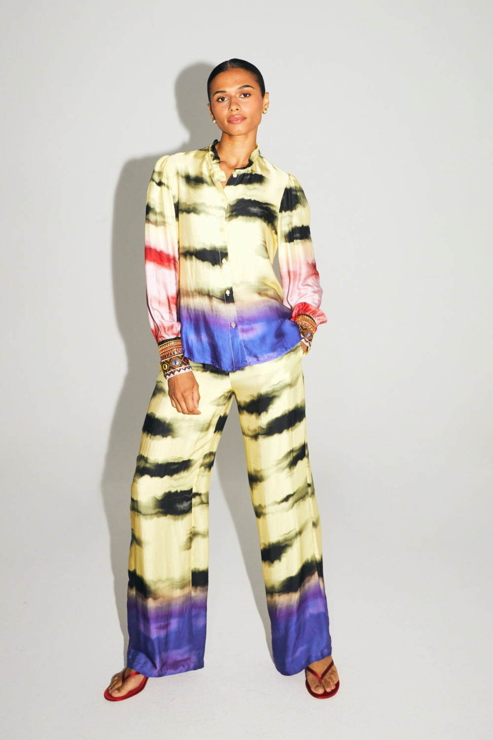 Pantalones Aurora con estampado Tie And Dye de The Funky