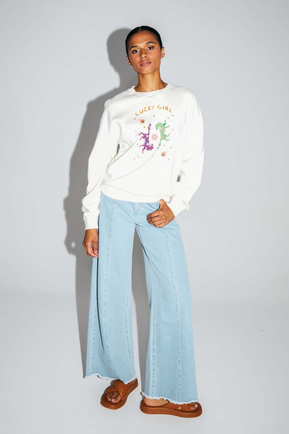Le Sweatshirt Eddie Lucky Girl En Coton Organique Fabriqué Au Portugal