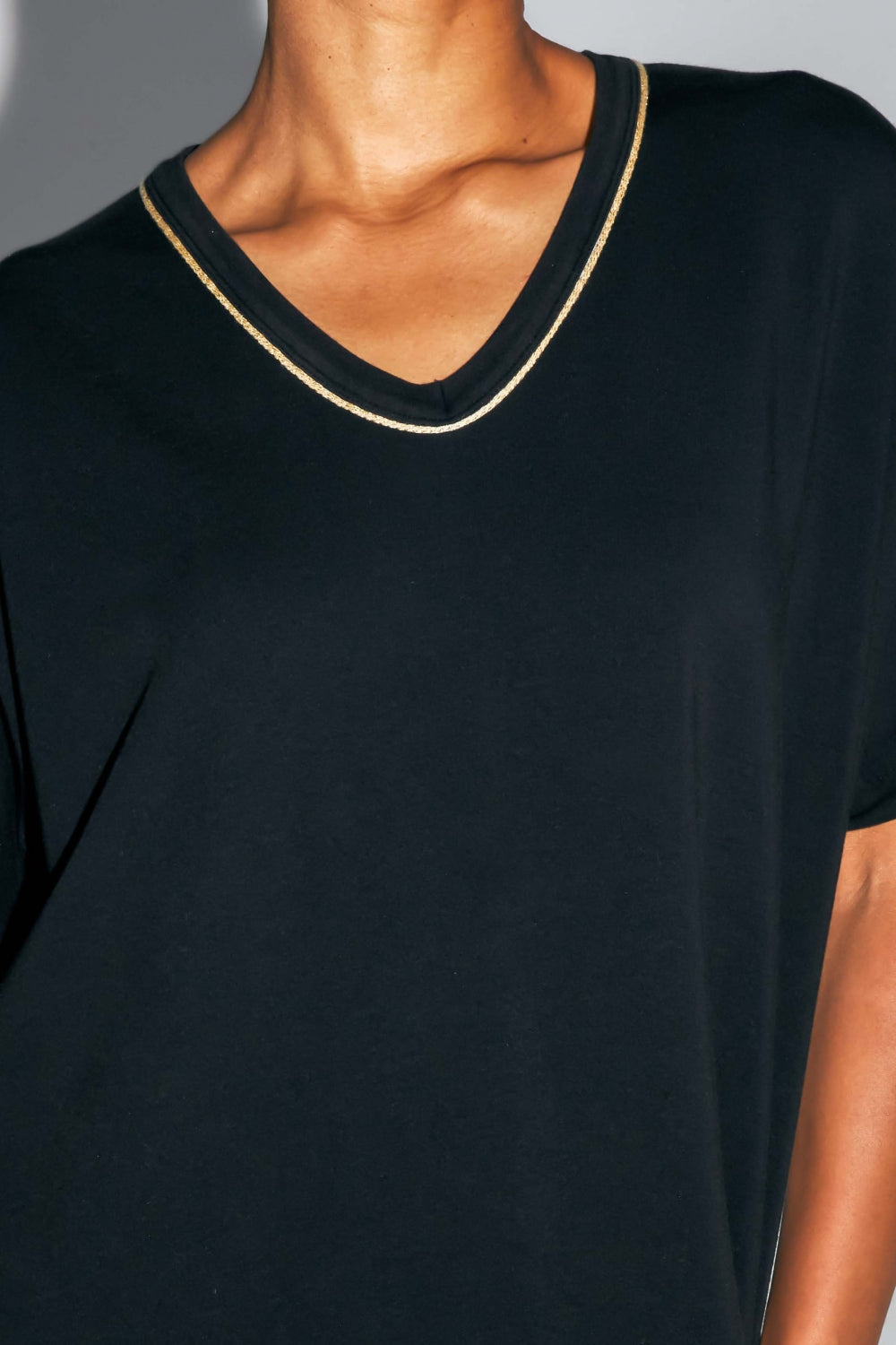 La Robe Dua Maxi En Jersey De Coton Modal Noir Fabriquée Au Portugal