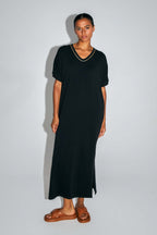 La Robe Dua Maxi En Jersey De Coton Modal Noir Fabriquée Au Portugal