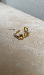 Thin Knot Ring
