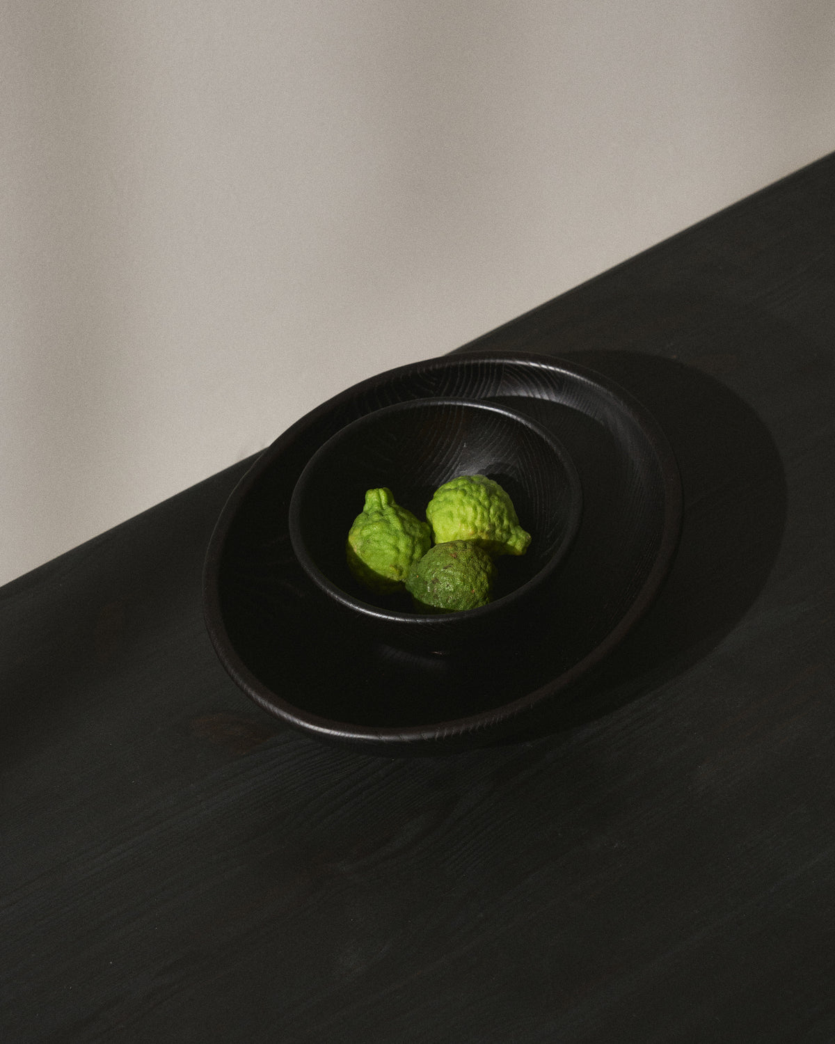 Out Of Lines Kitchen & Table - Bol - XS - Frêne Carbonisé - Noir