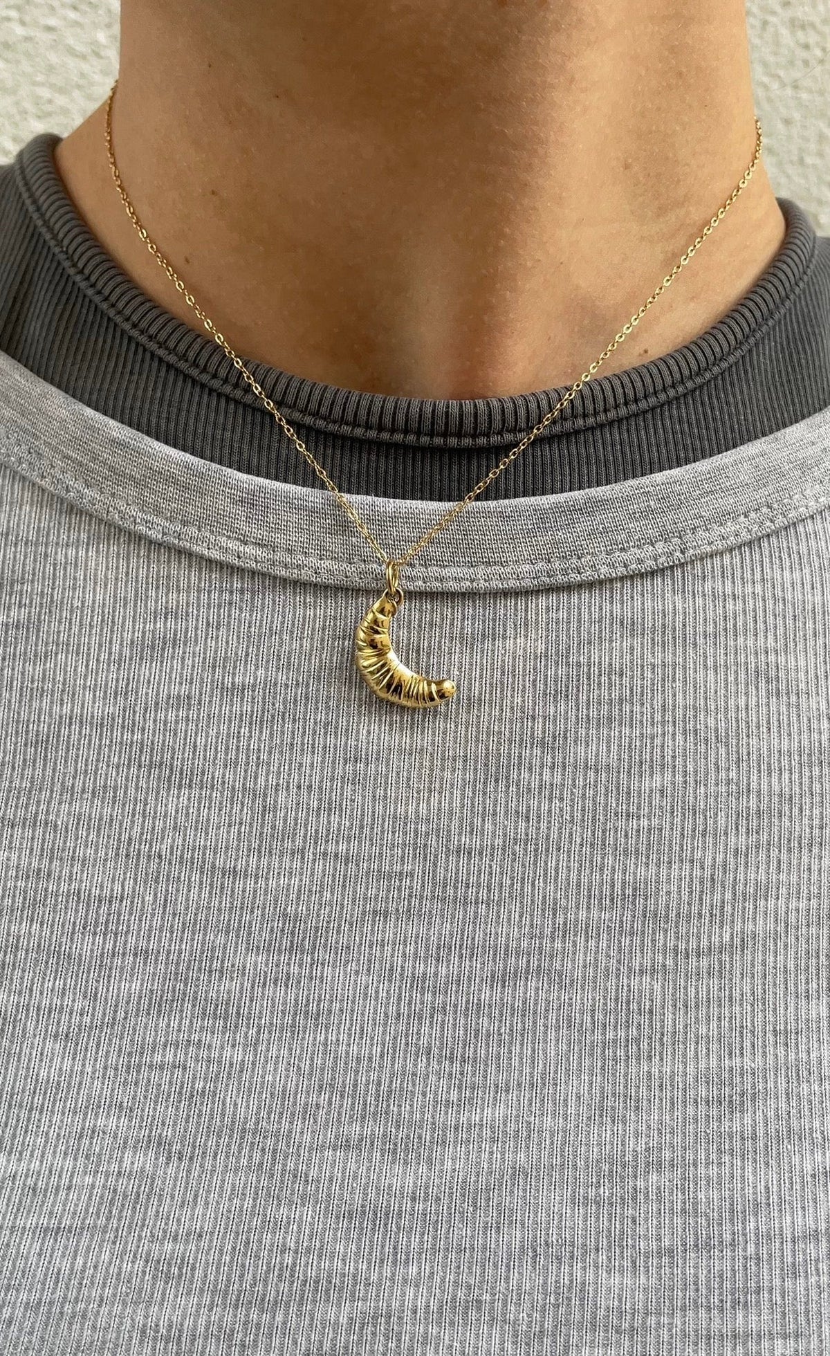 Collana a mezzaluna