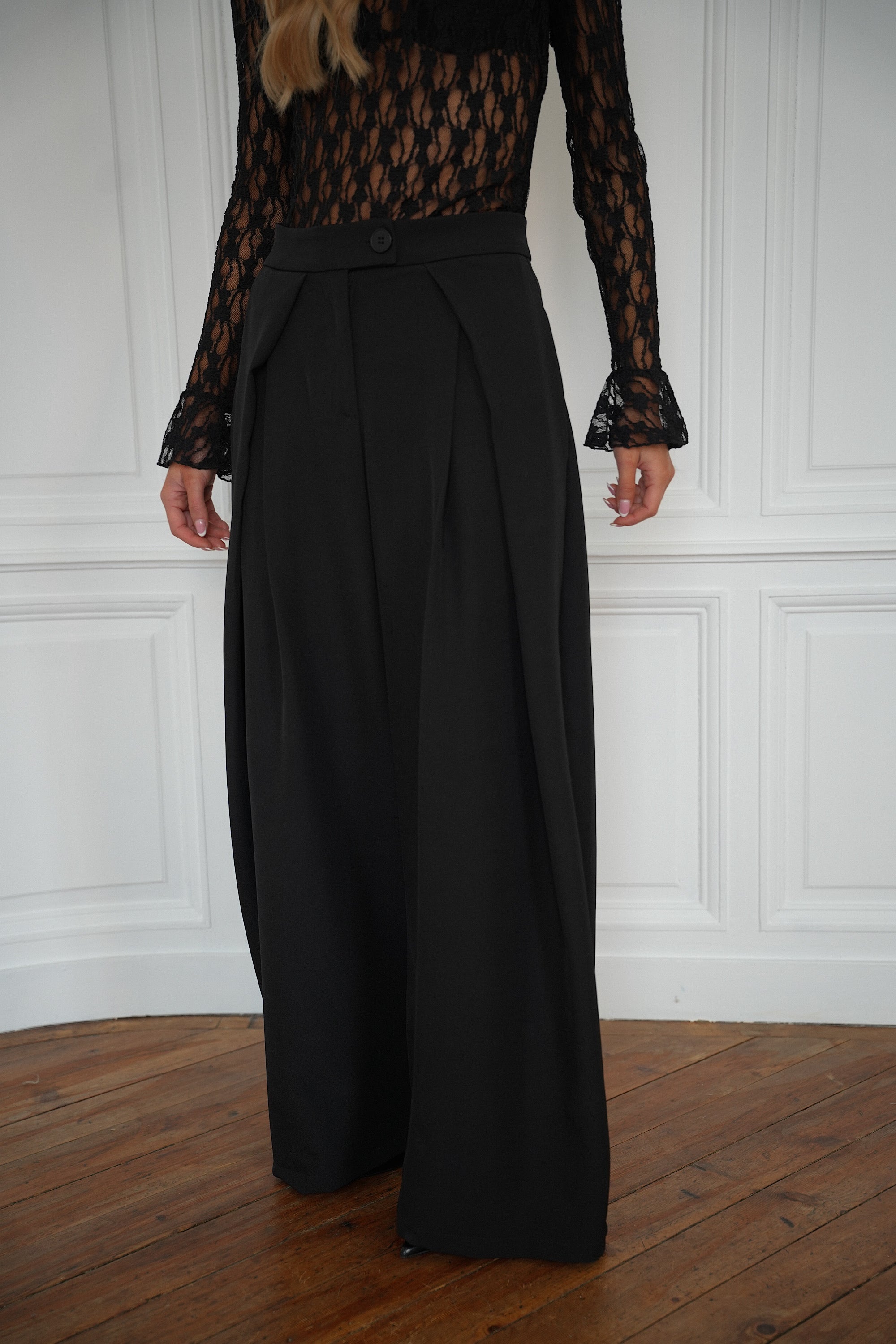Chelsea Negro - Pantalones Sueltos