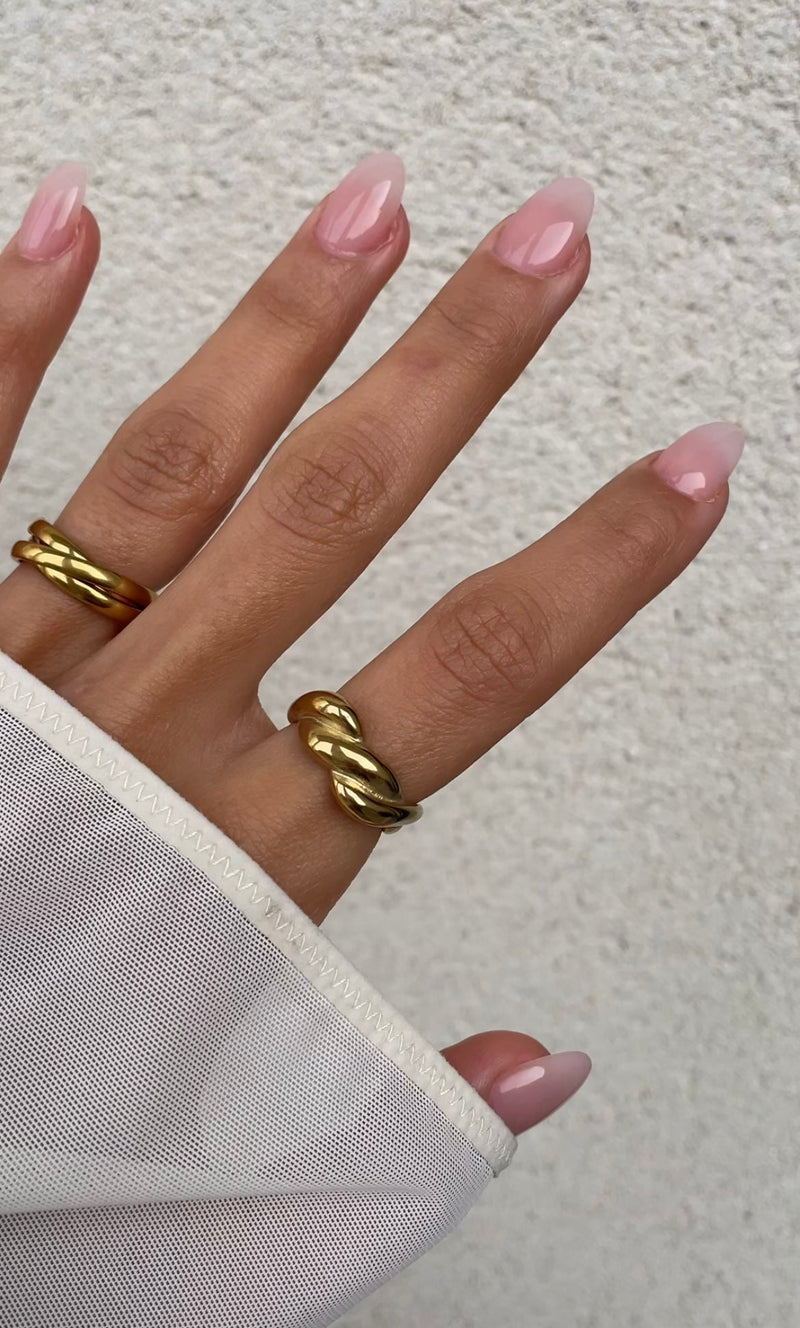 Twisted Ring